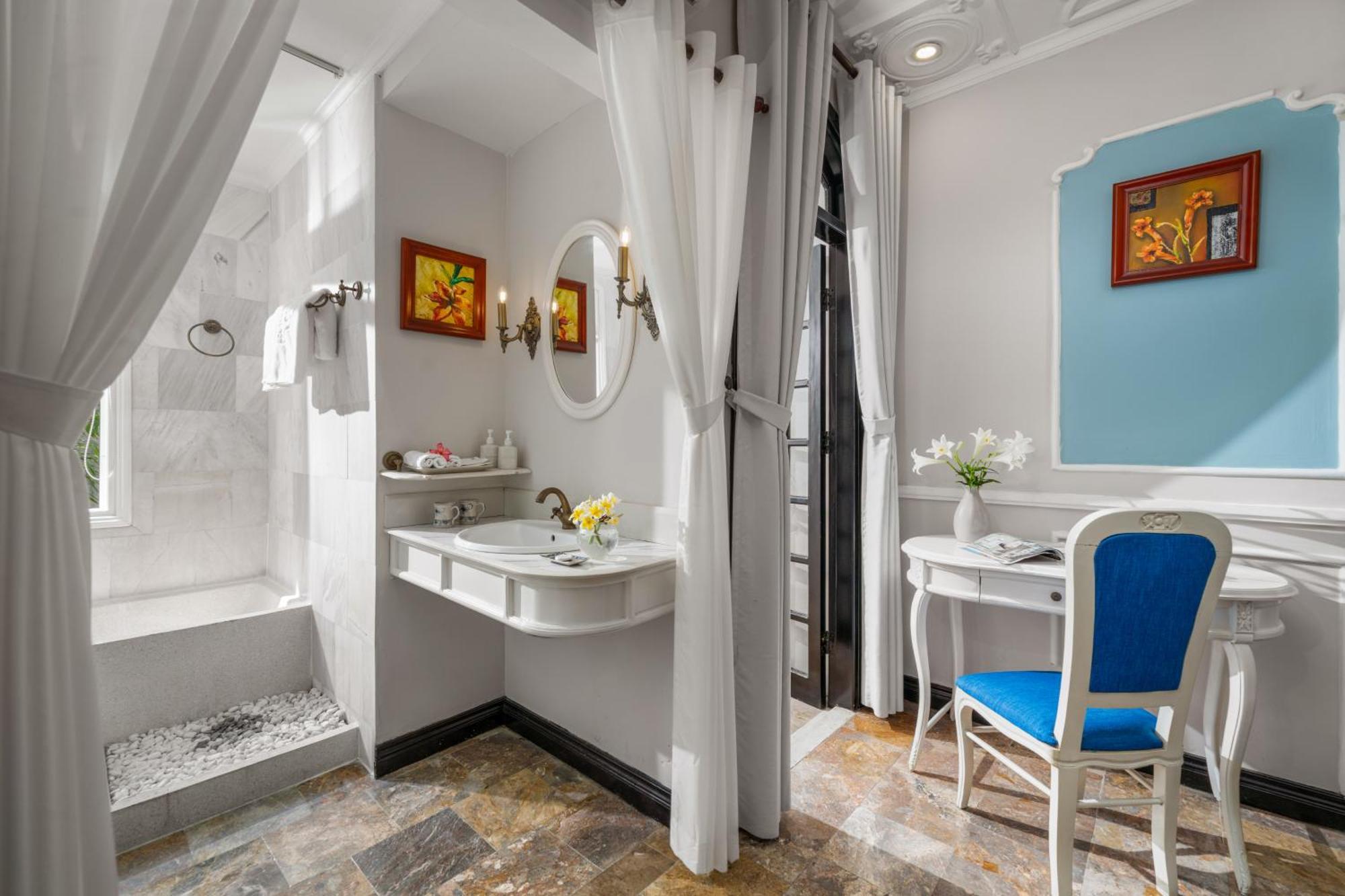 Deluxe Double or Twin Room Terrace Private Garden