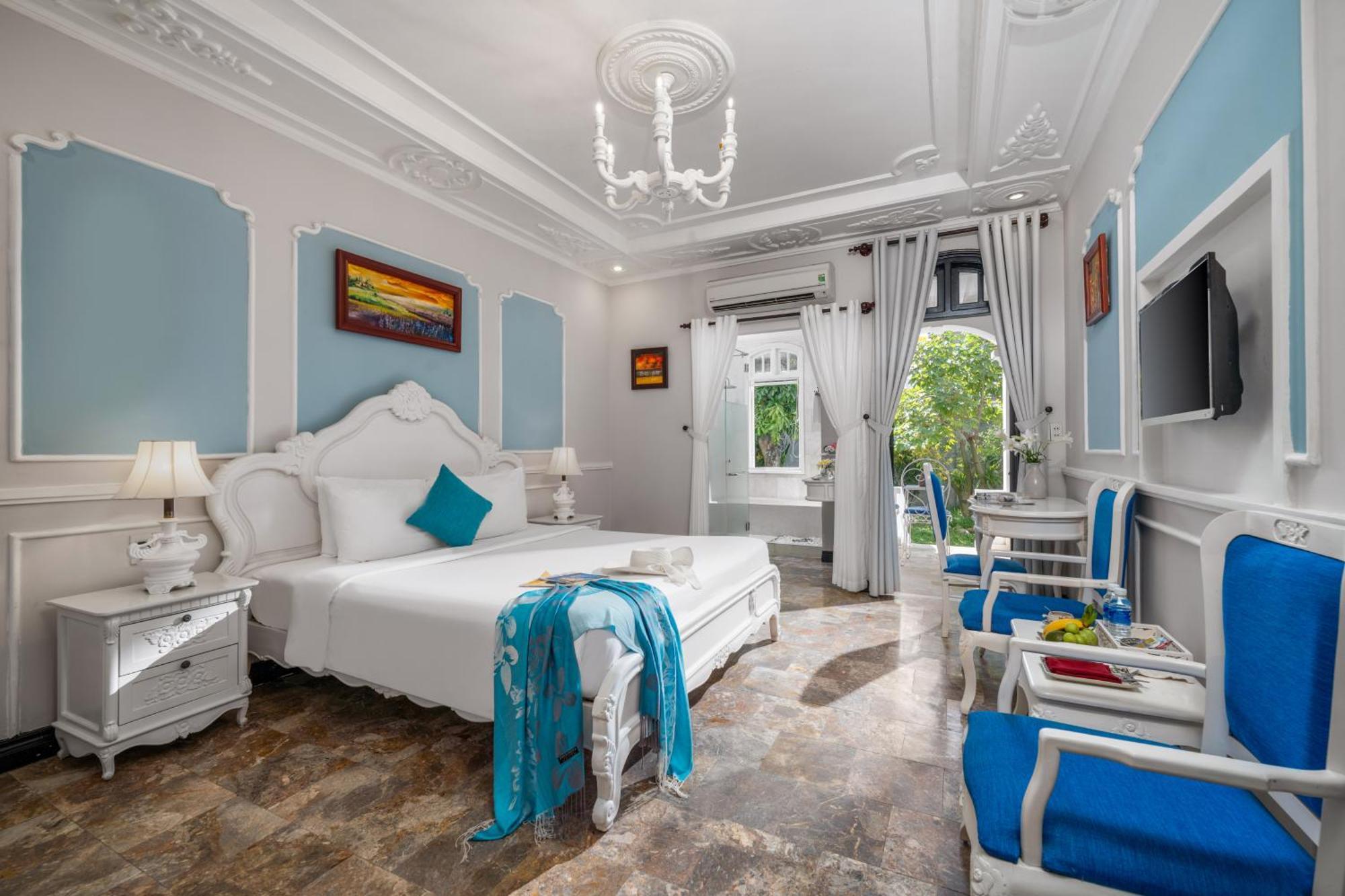 Deluxe Double or Twin Room Terrace Private Garden