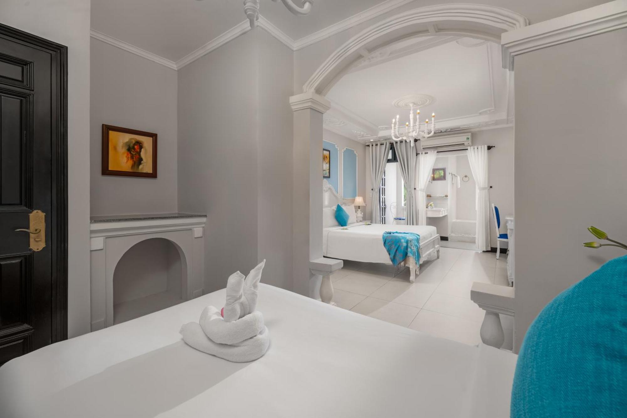 Family Room Bath