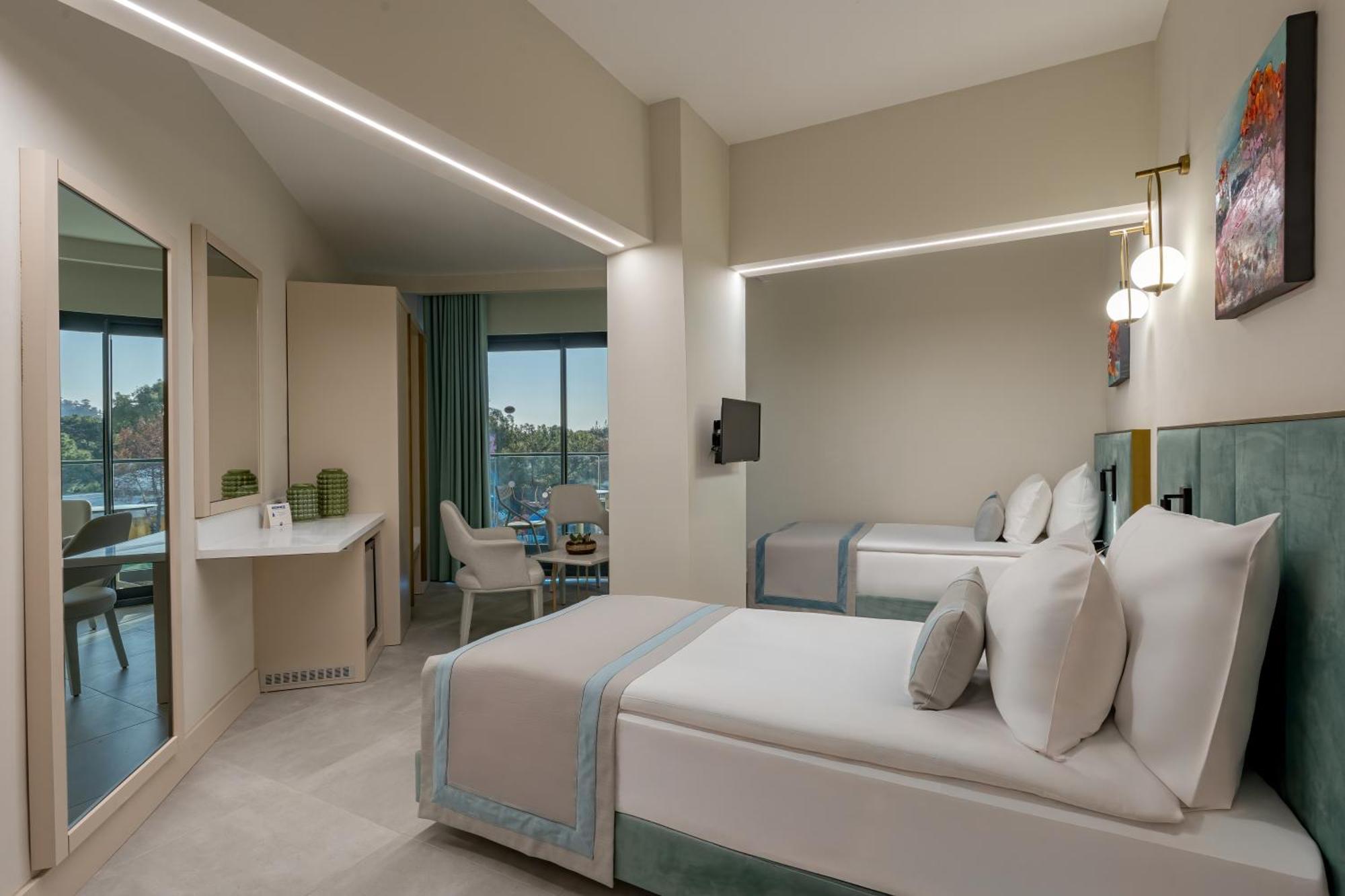 Deluxe Family Room