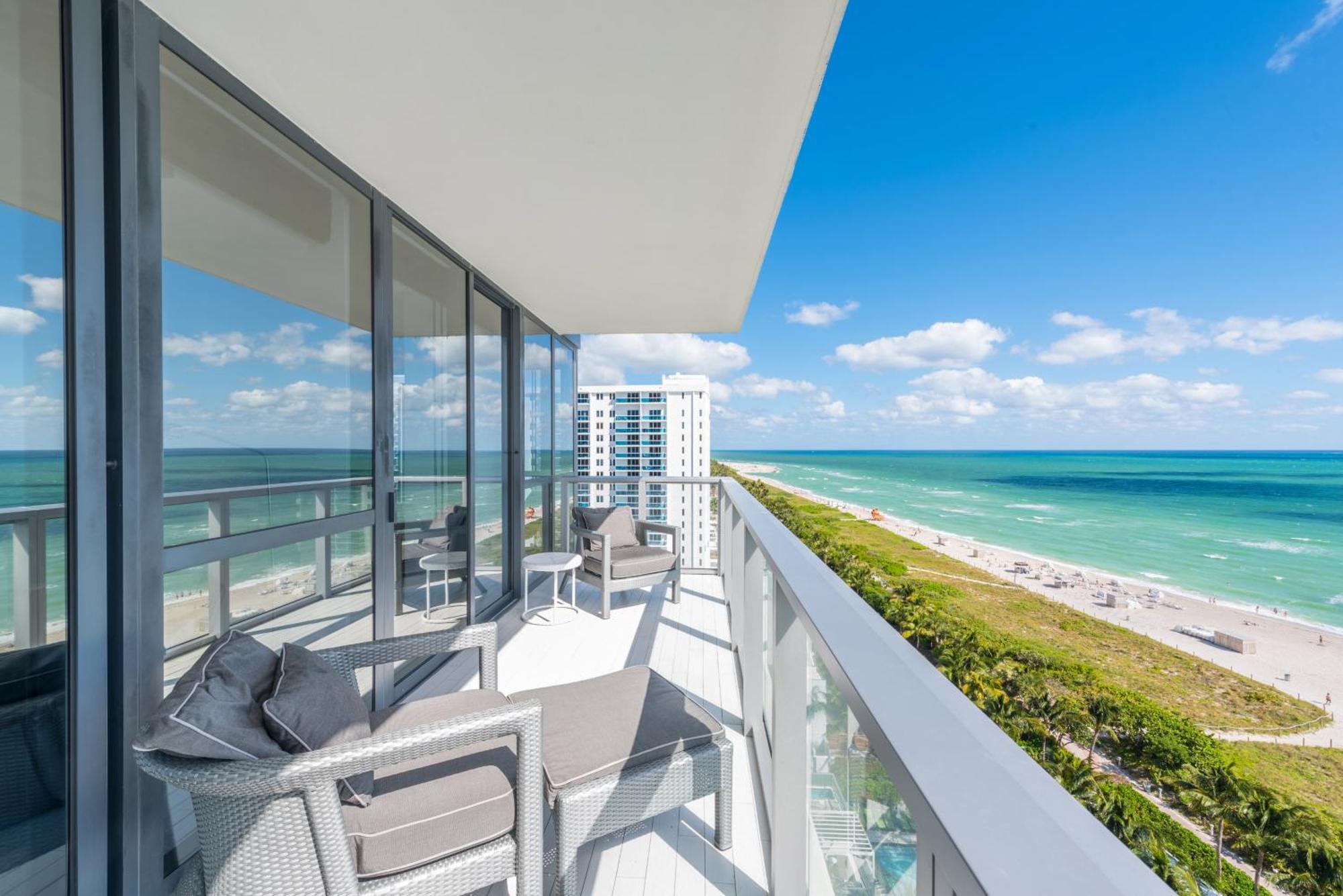 Three-Bedroom Suite Ocean View