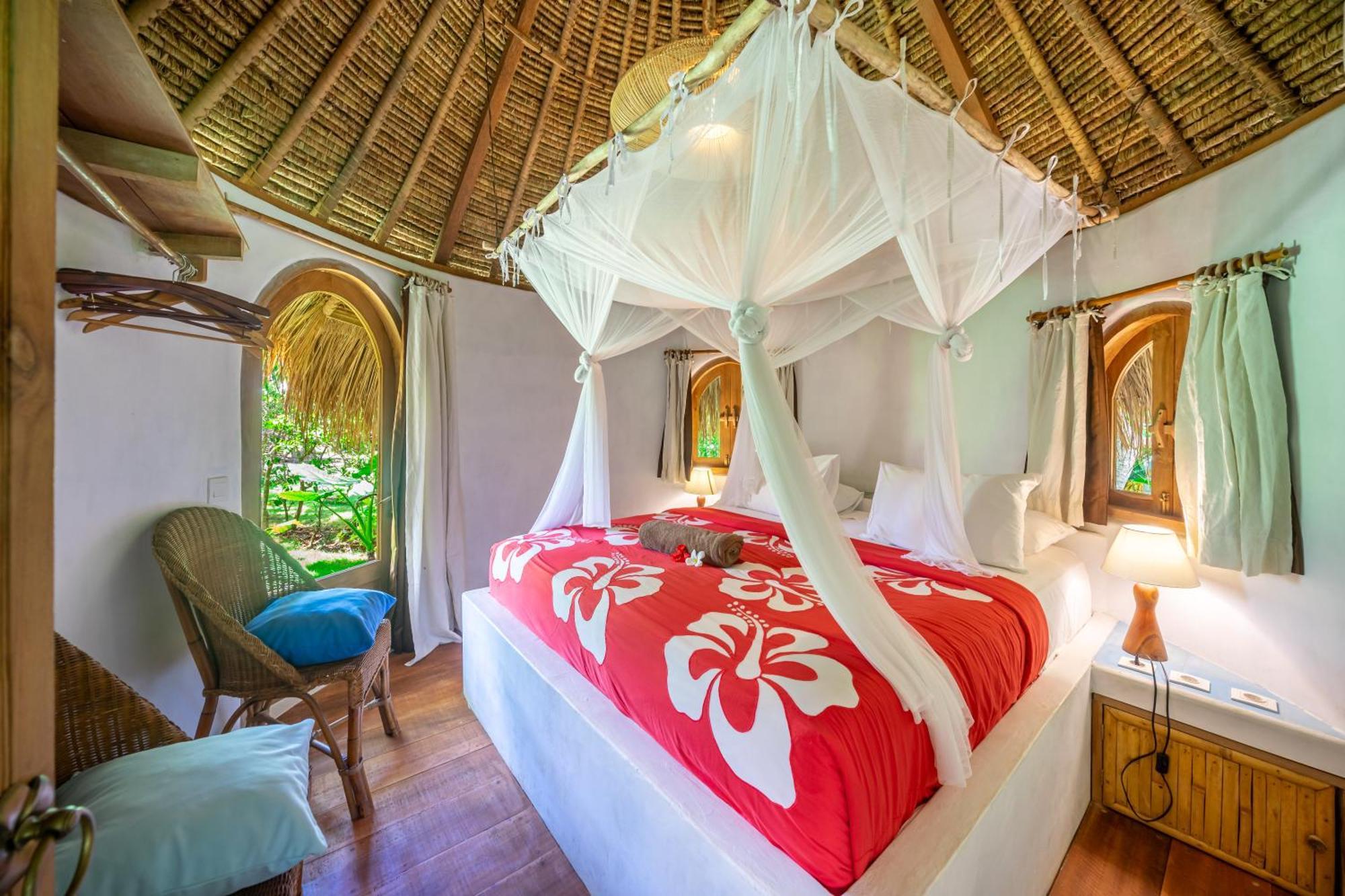 Bungalow with Garden View,1666712219:JPEG