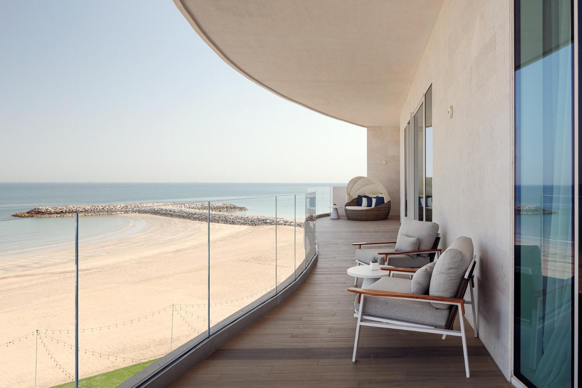 St. Regis King Suite with Sea View and Balcony