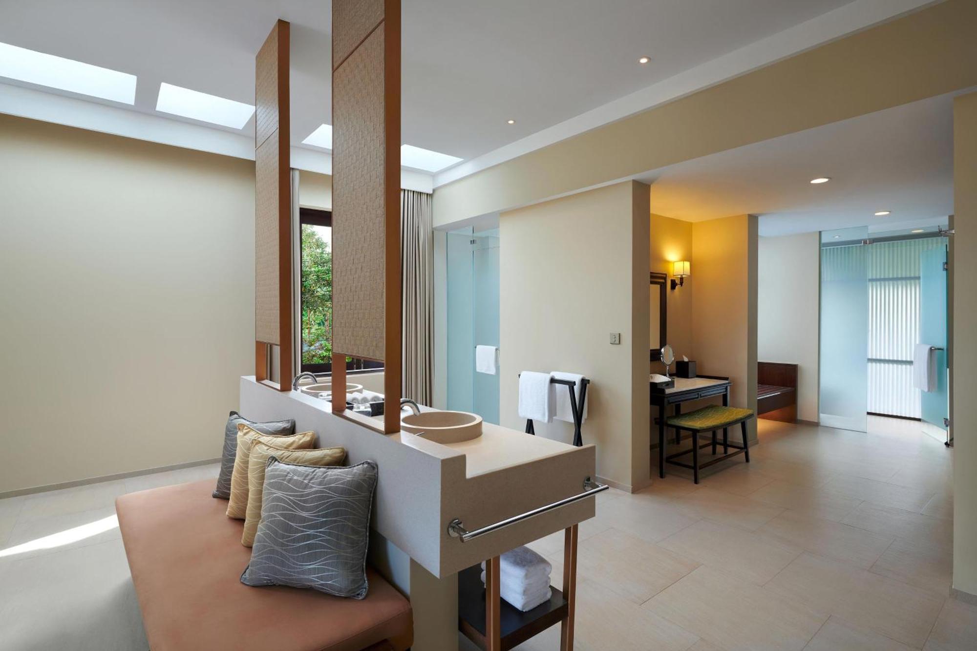 VanaBelle Ocean View Pool, Suite, 1 King, Sofa bed,1671880646:JPEG