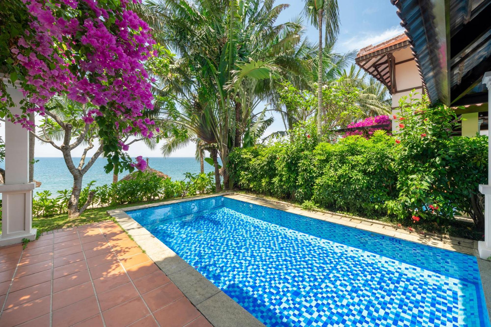 Two-Bedroom Beachfront Villa Private Pool