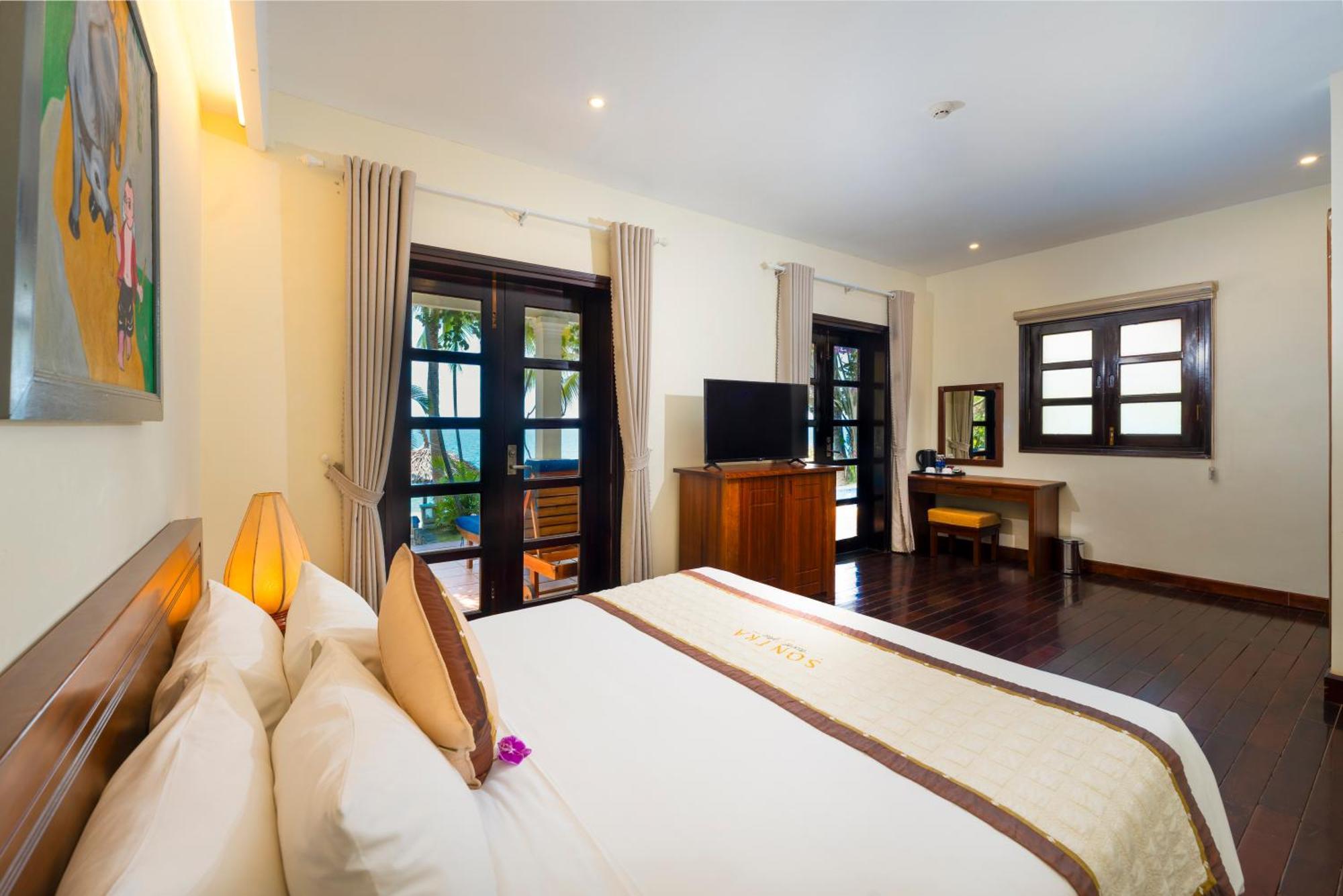 Two-Bedroom Beachfront Villa Private Pool
