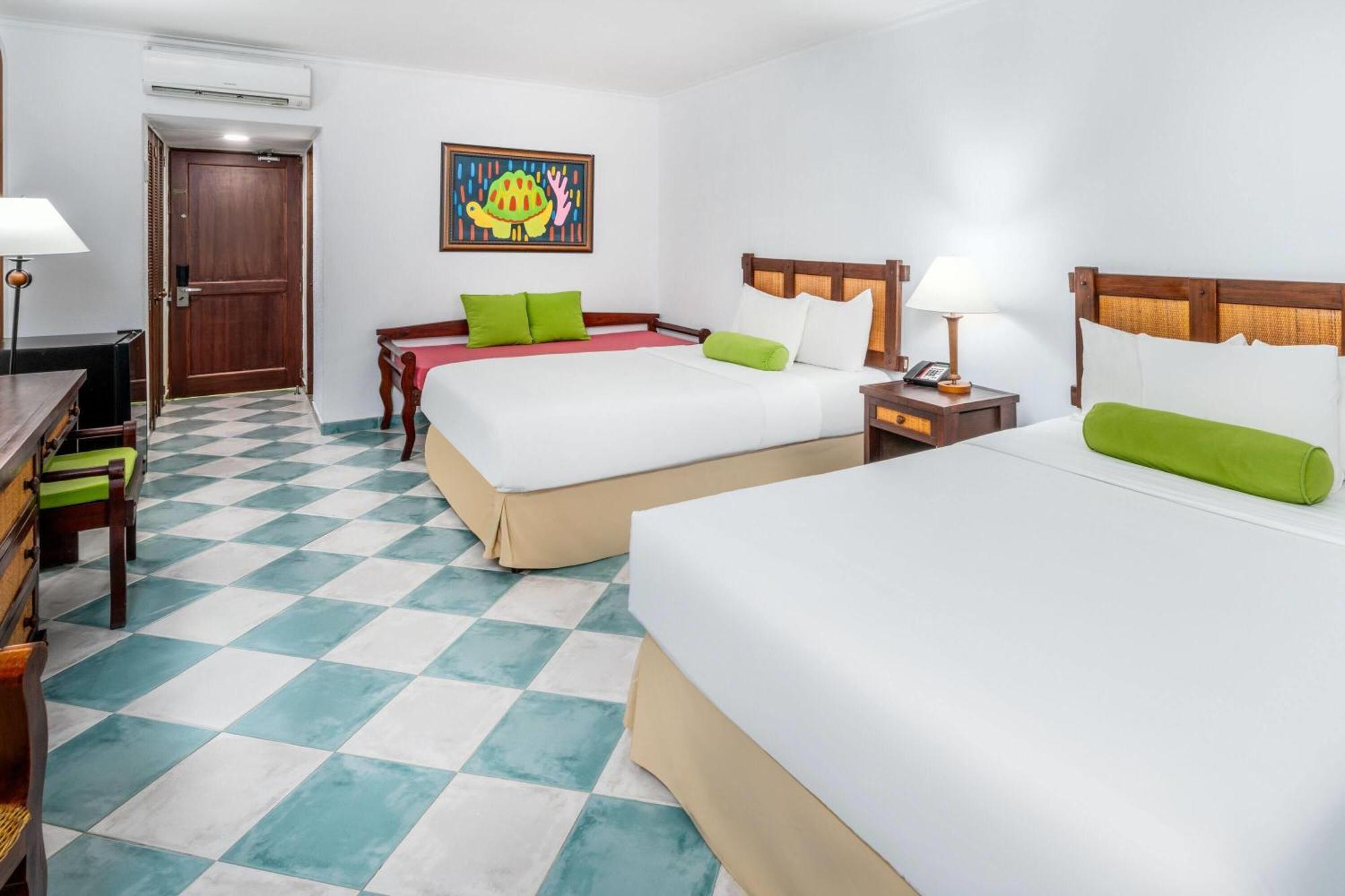 Ocean View, 2 Double Beds