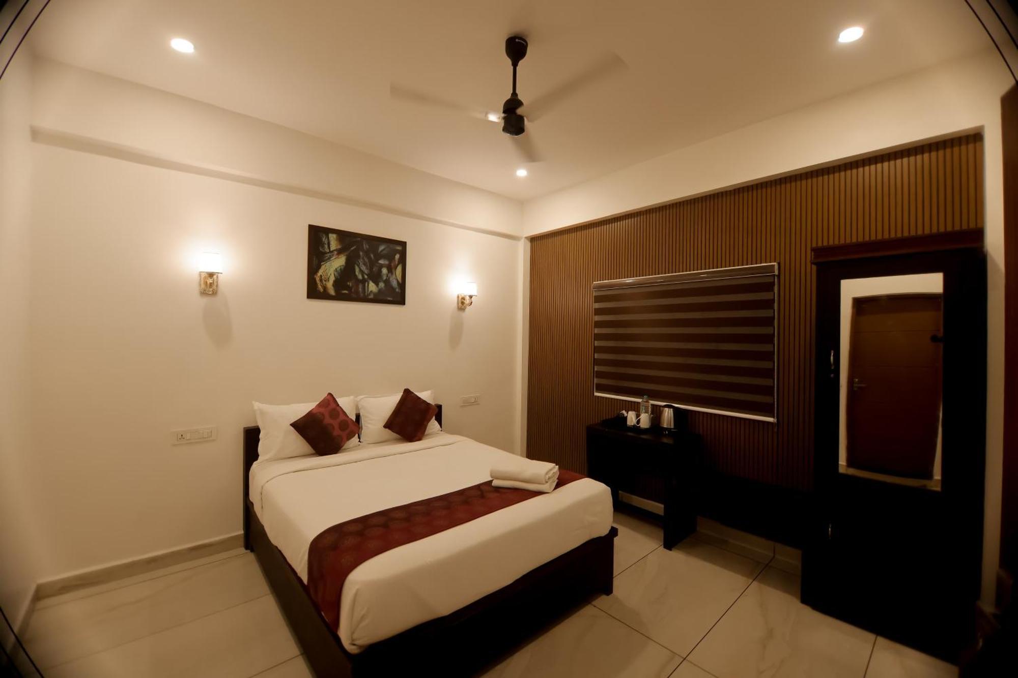 Deluxe Studio