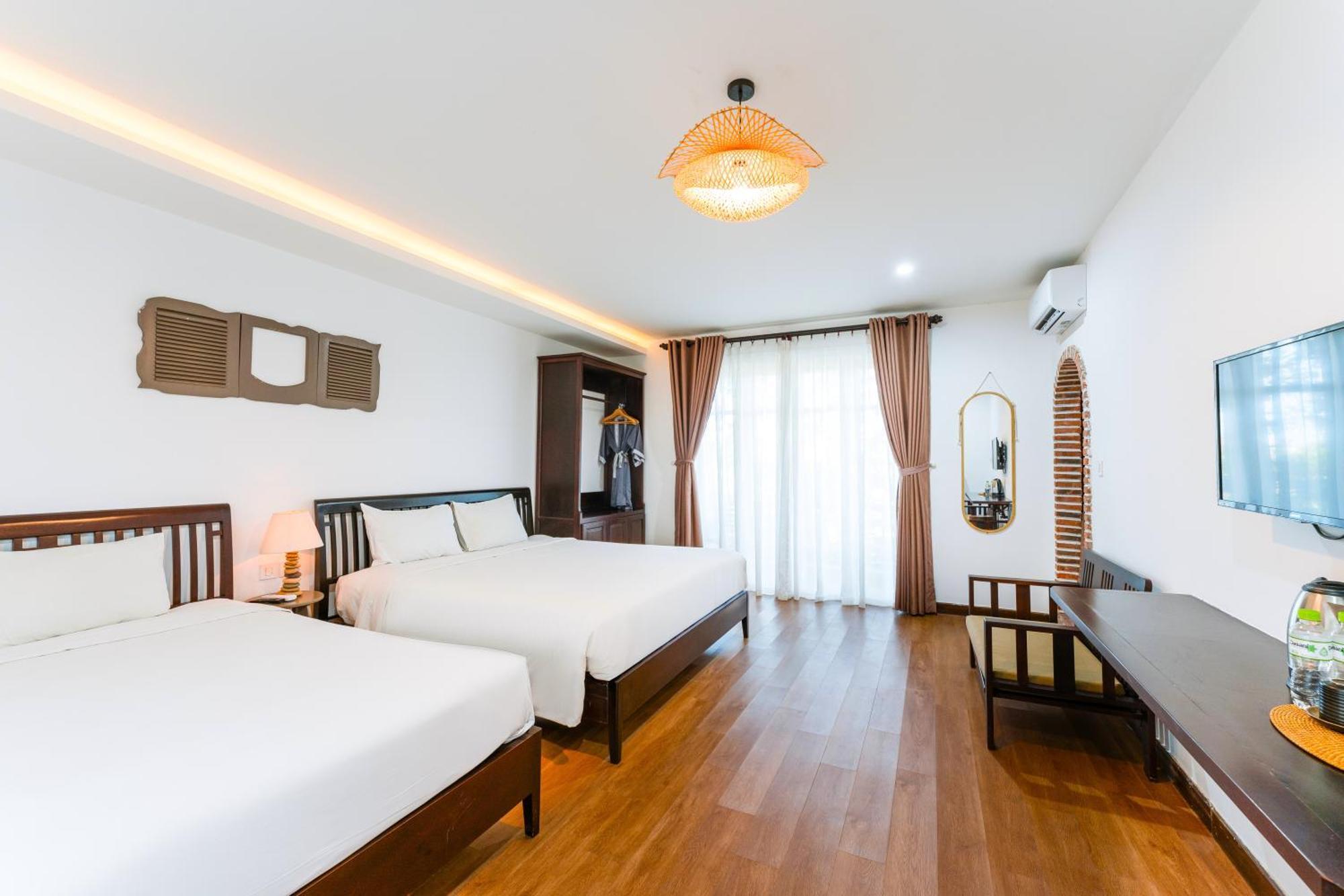 Triple Room City View