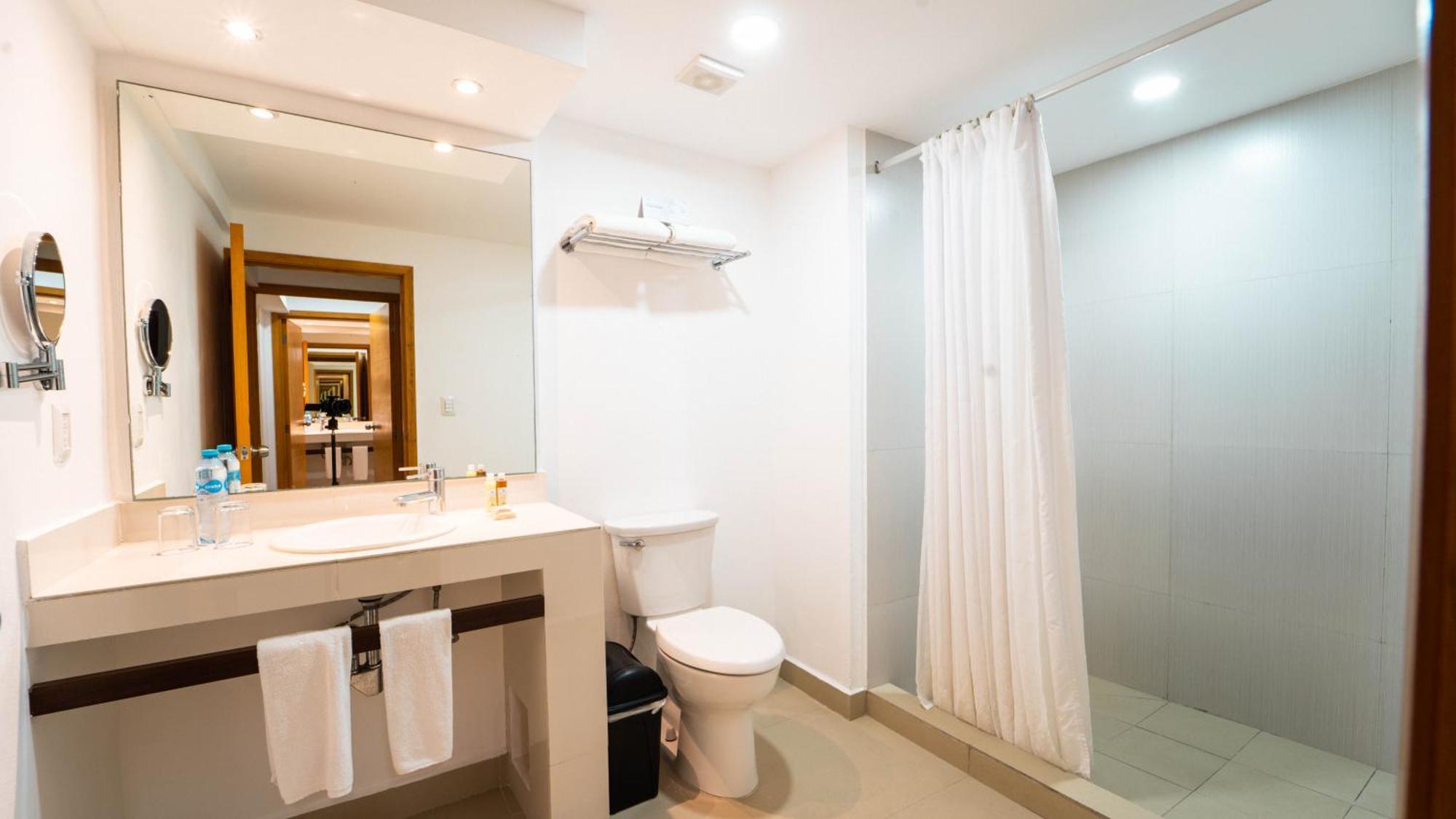 Master Suite,1742644251:JPEG