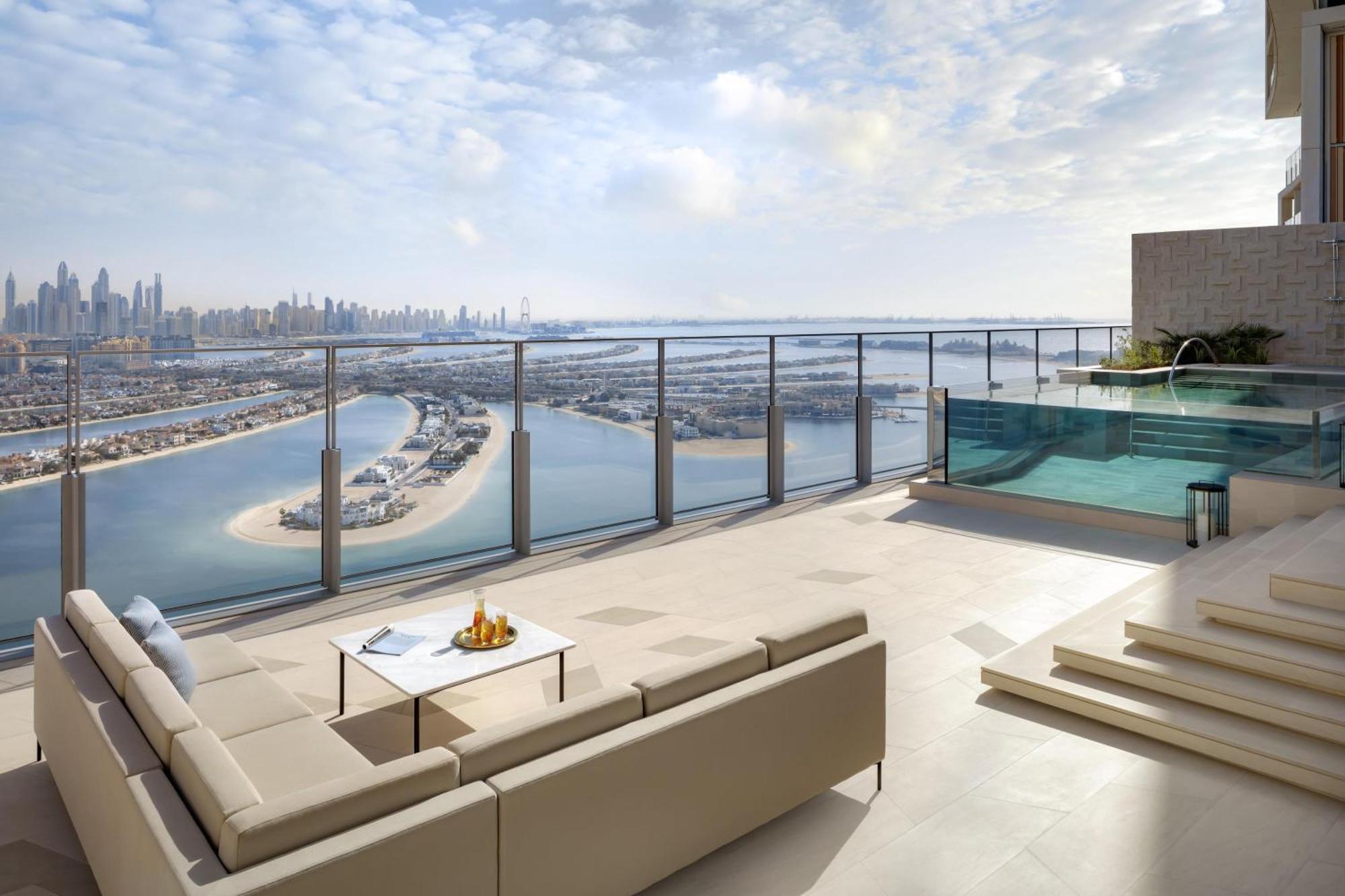 Cityscape Penthouse