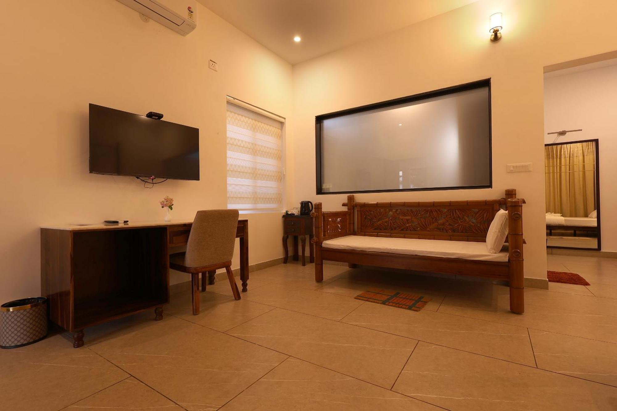 Deluxe Family Room,1682263418:JPEG