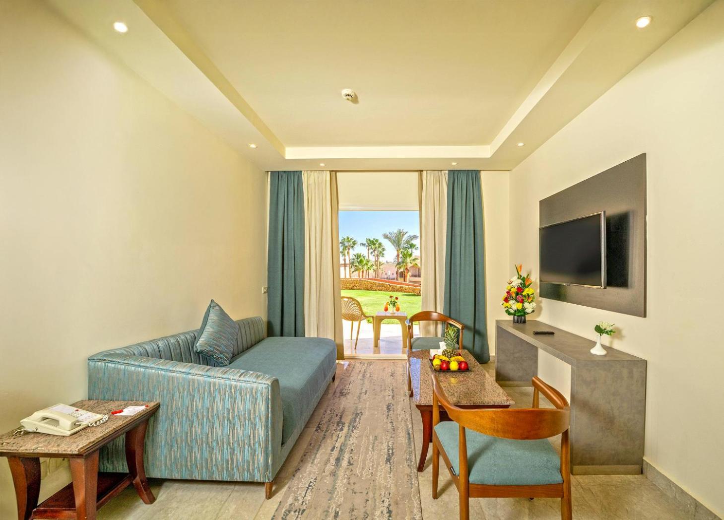 Deluxe Family Room