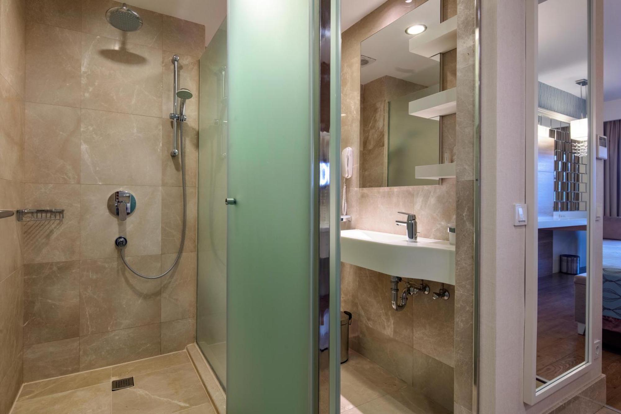 Standard Double or Twin Room Sea View