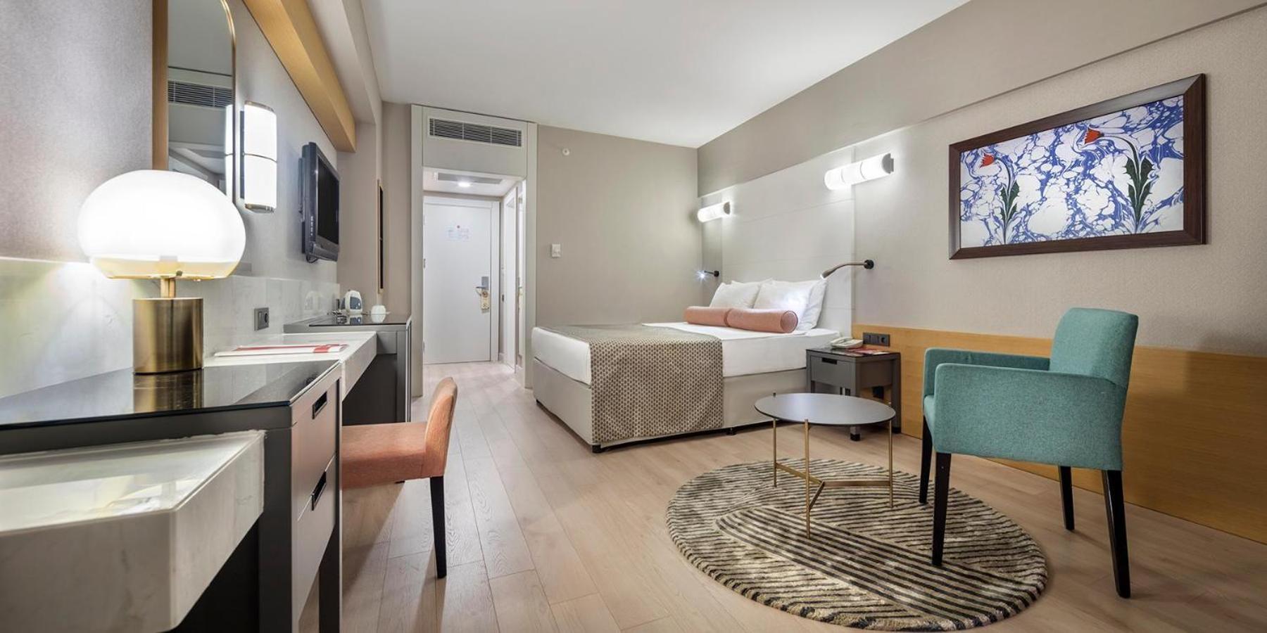 Standard Double or Twin Room Sea View