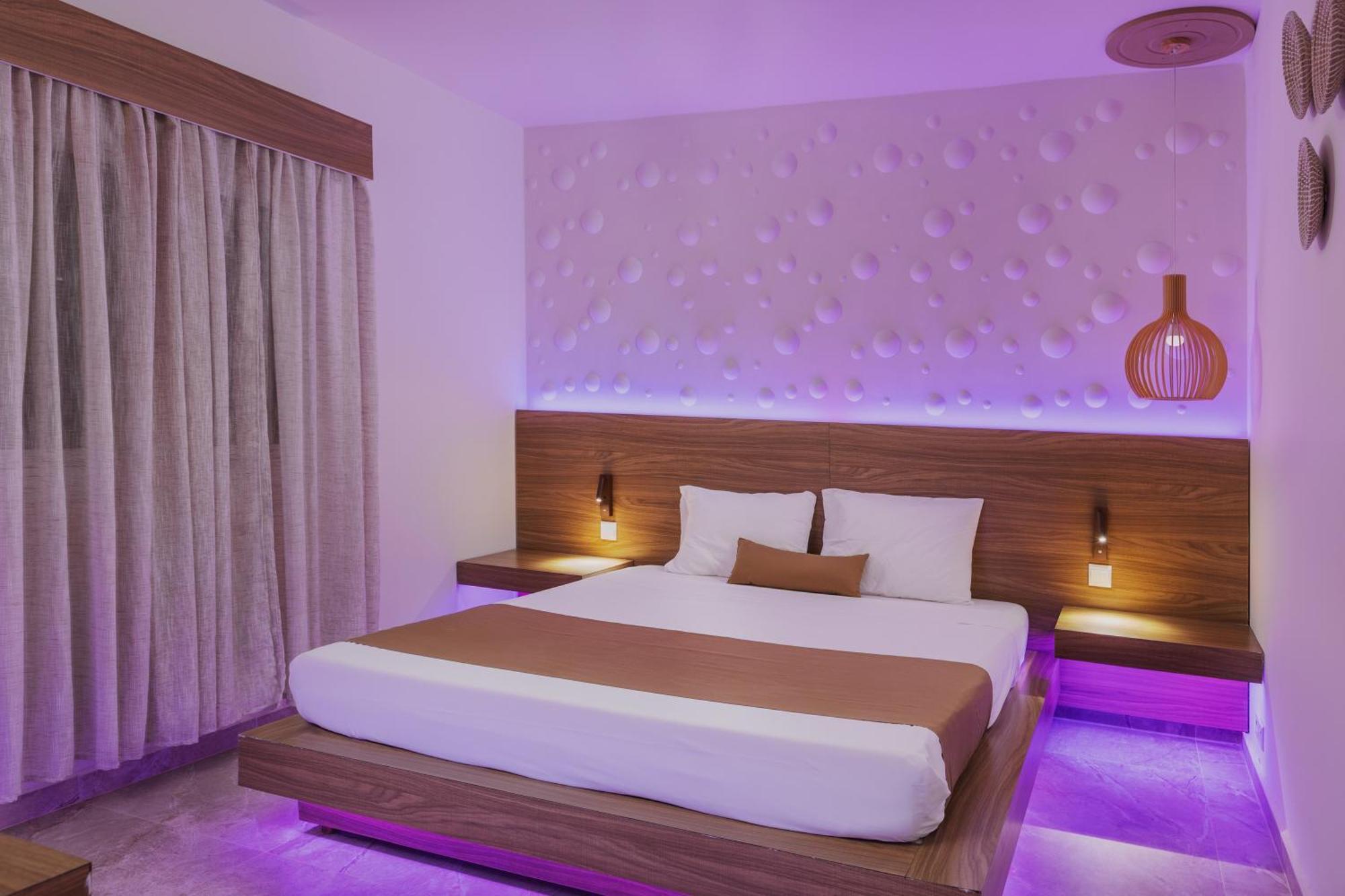 V1PP - Suite 1 Chambre VIP avec Piscine Privée