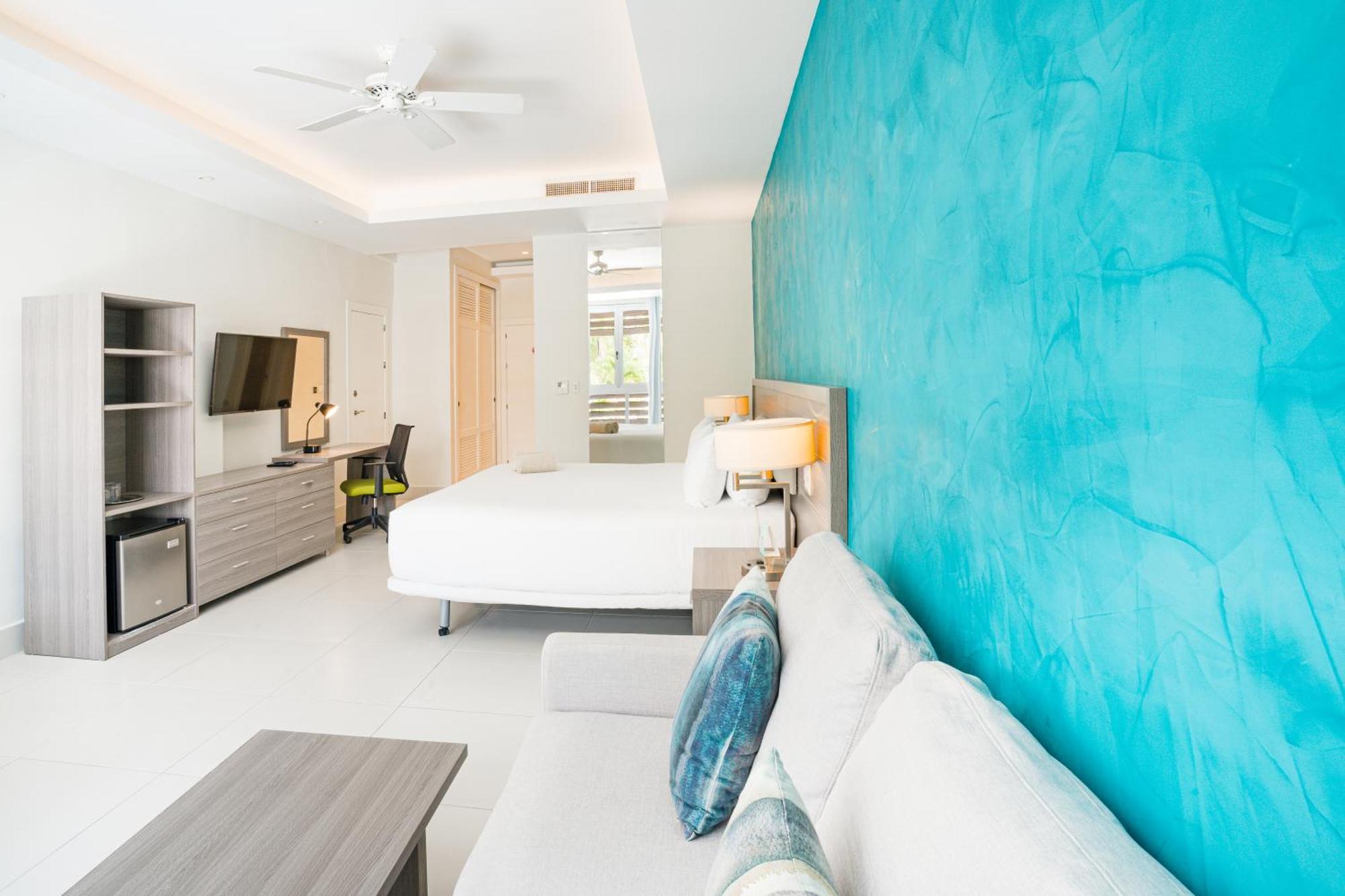 21 Junior Suite