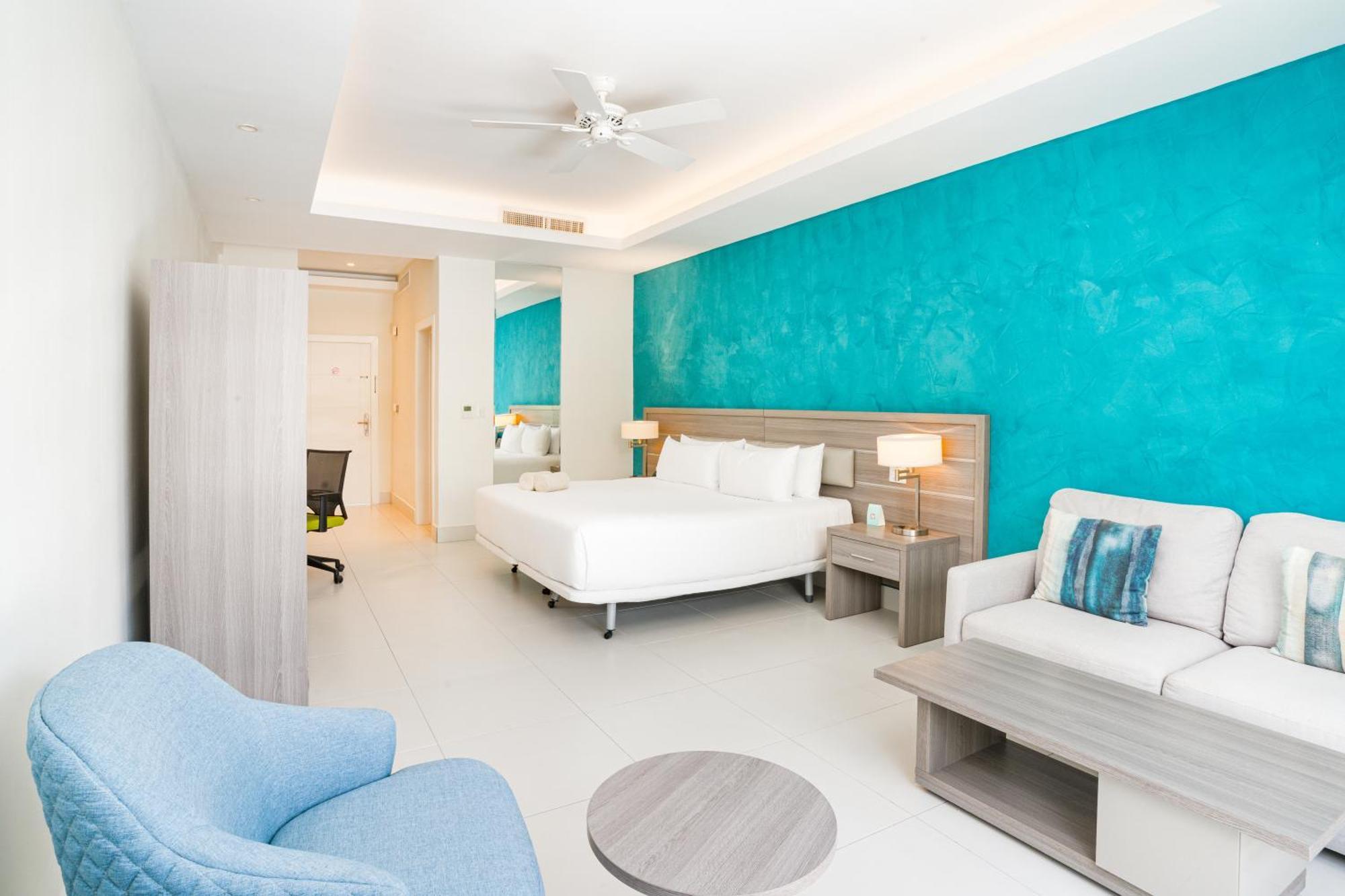 21 Junior Suite