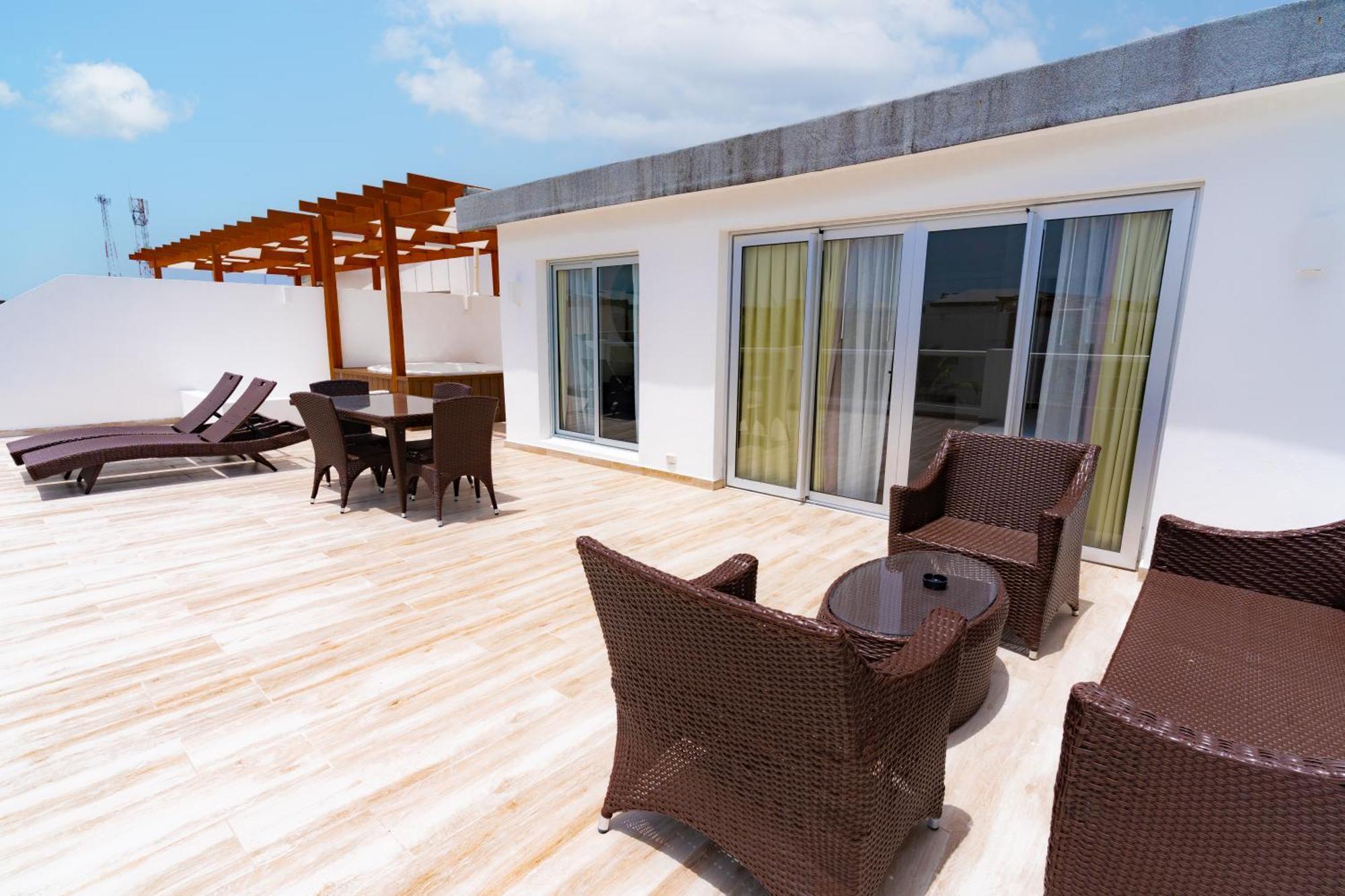 Deluxe Suite