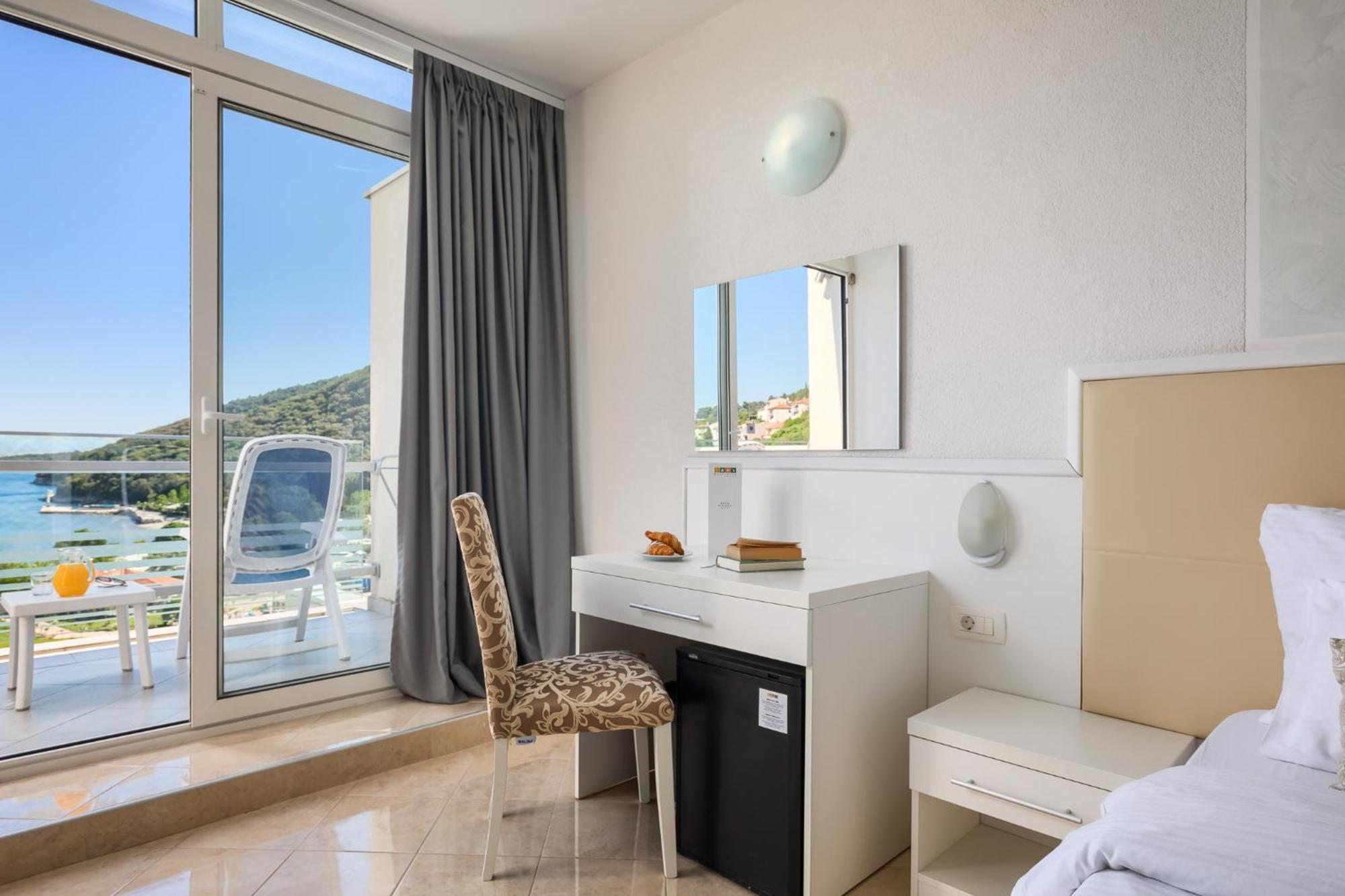 Double Room Balcony Sea View,1697836502:JPEG