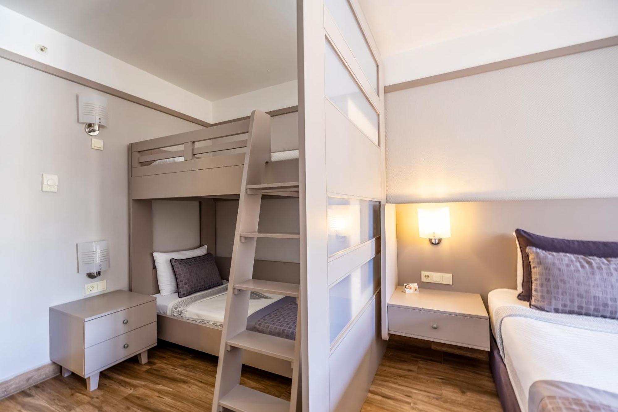 Family Room Bunkbed