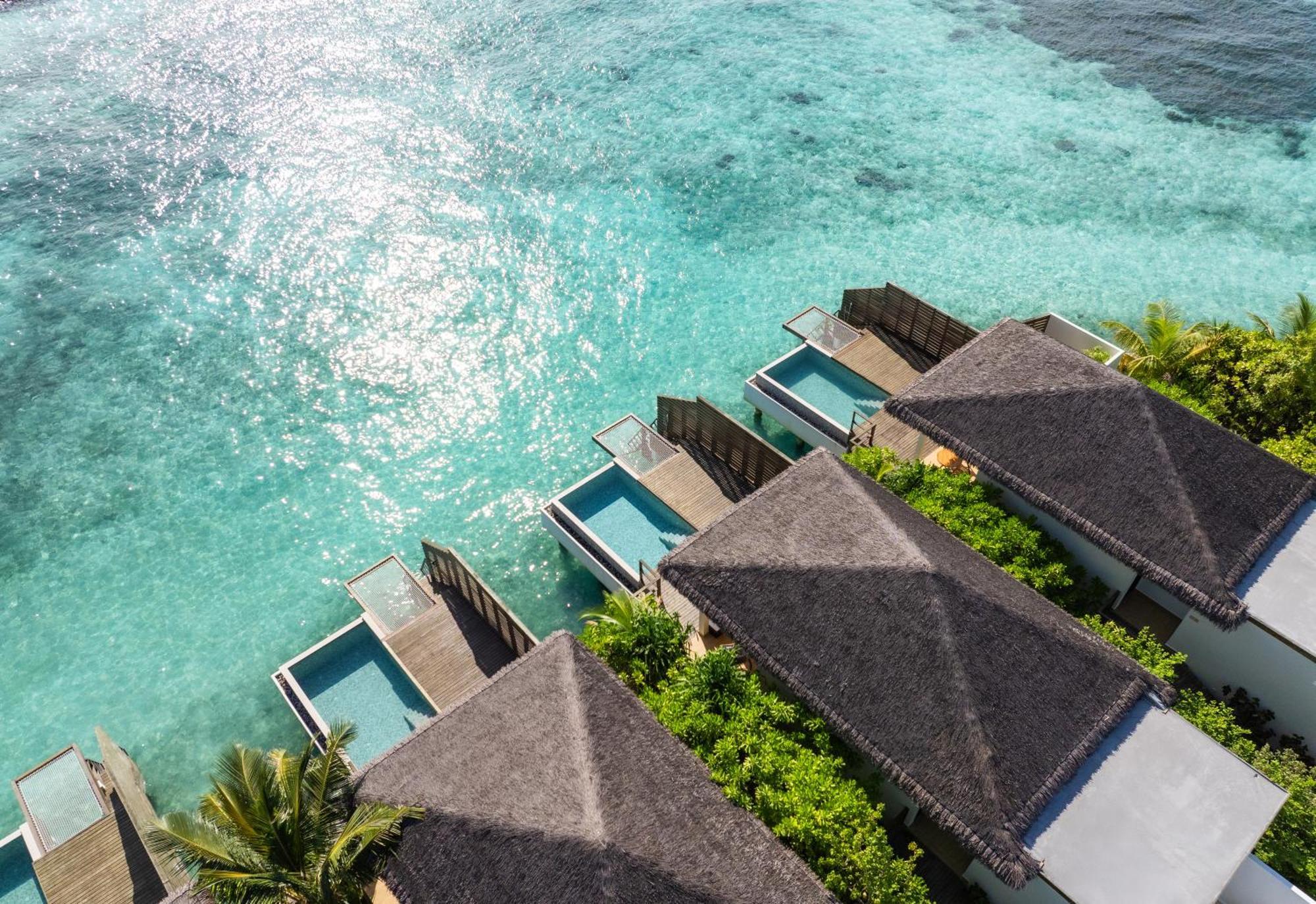 Waterfront Pool Villa 1 King