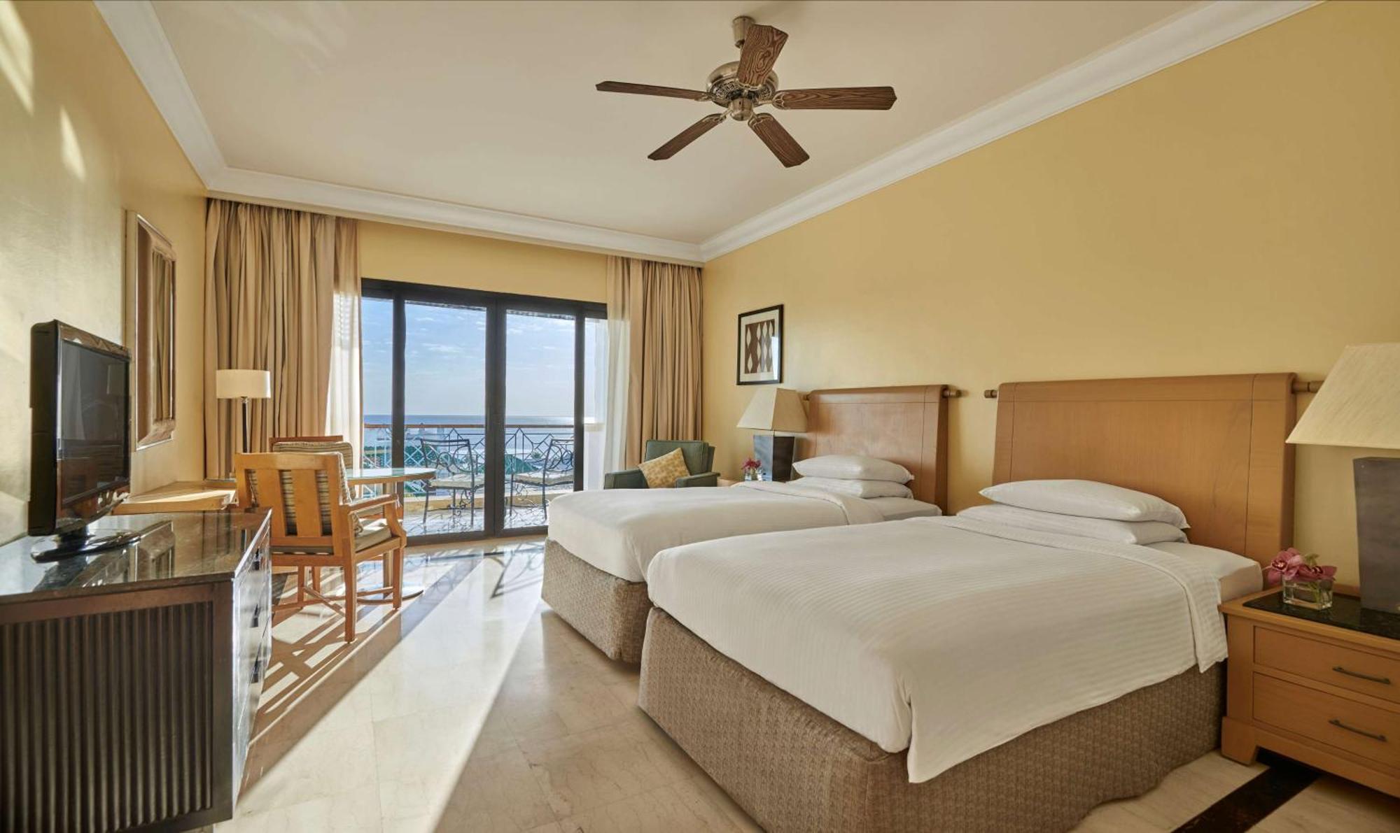 Double or Twin Room Sea View