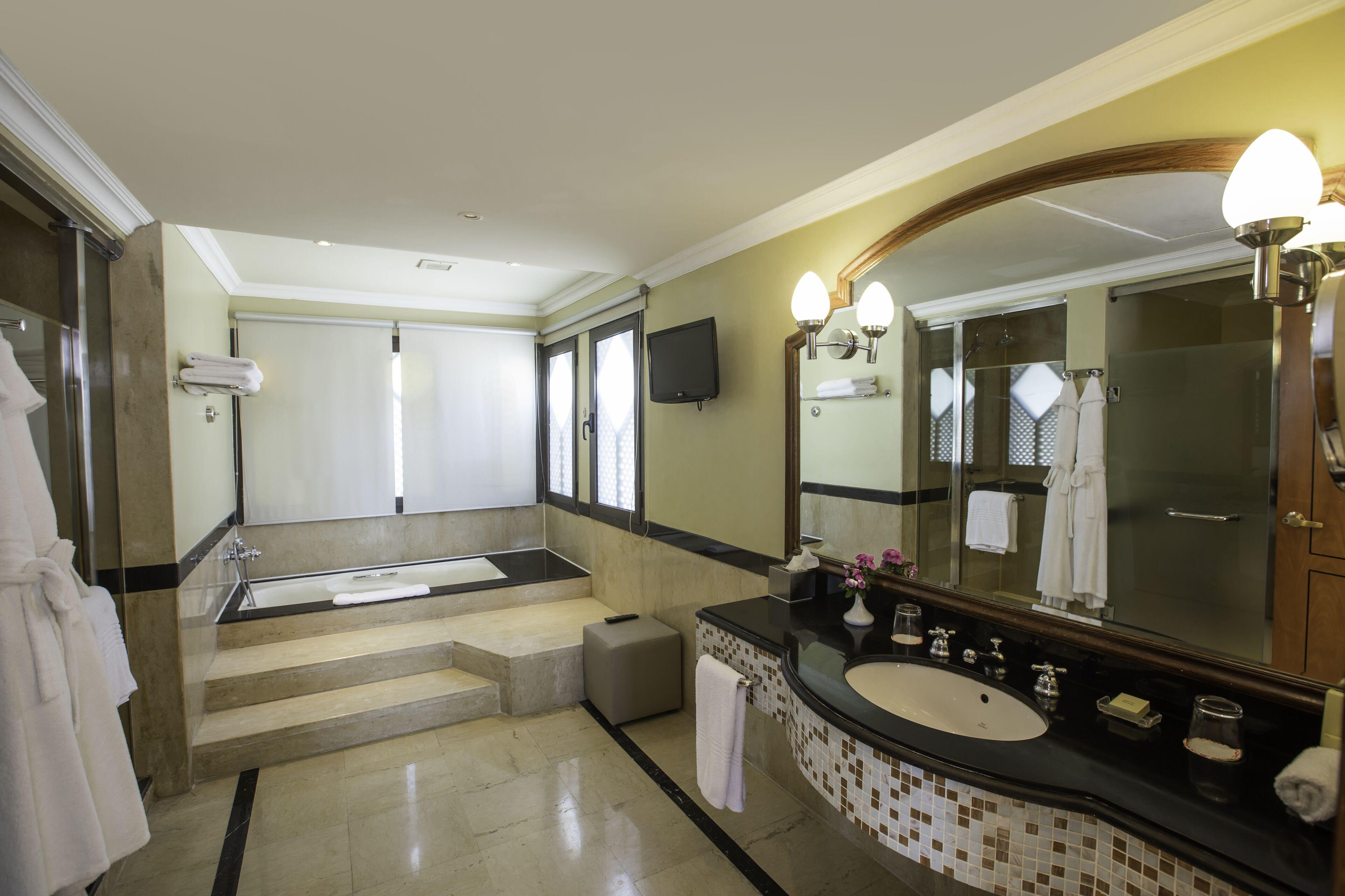 Regency Club Parlor Suite