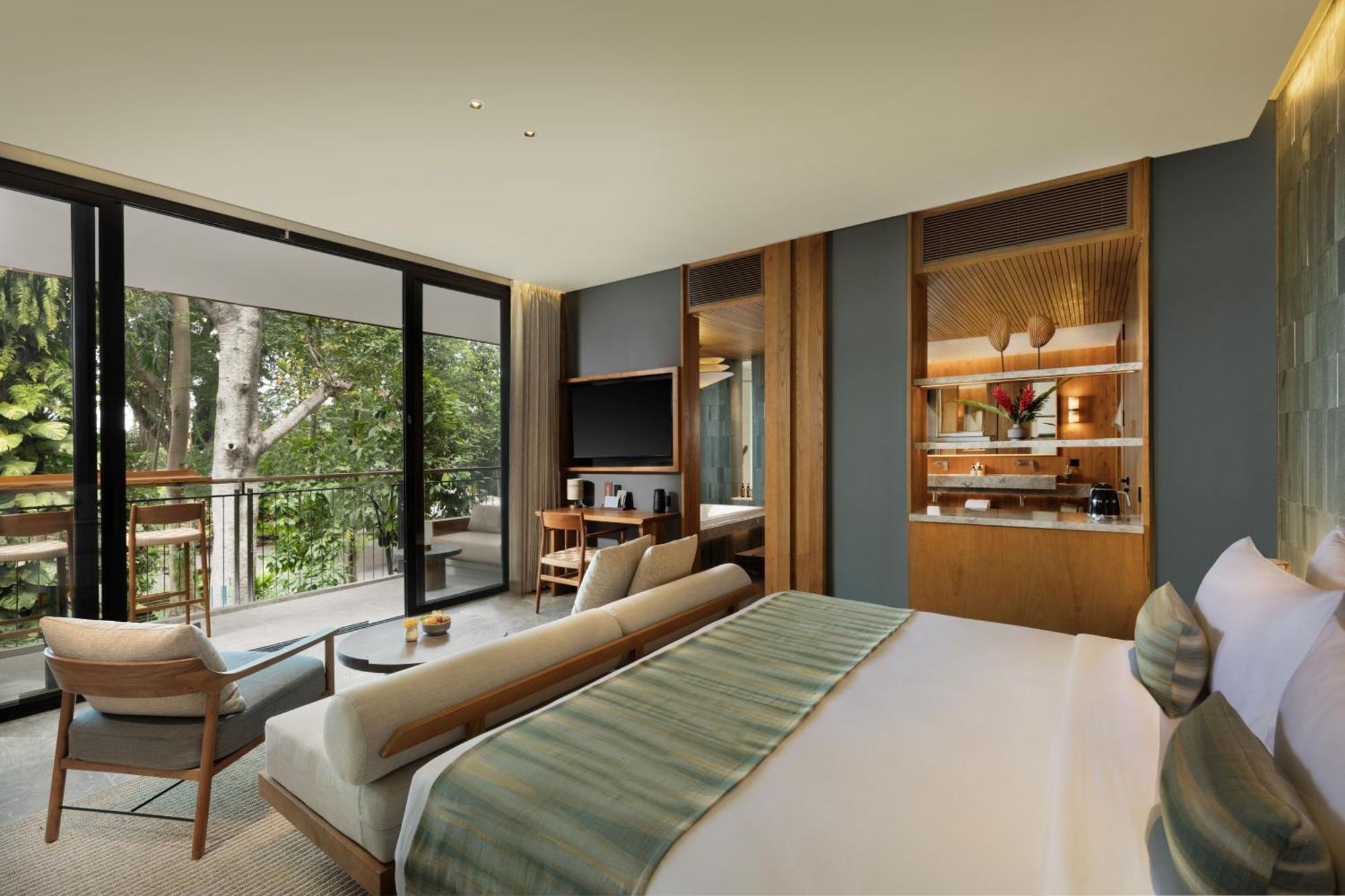 Suite with Spa Access
