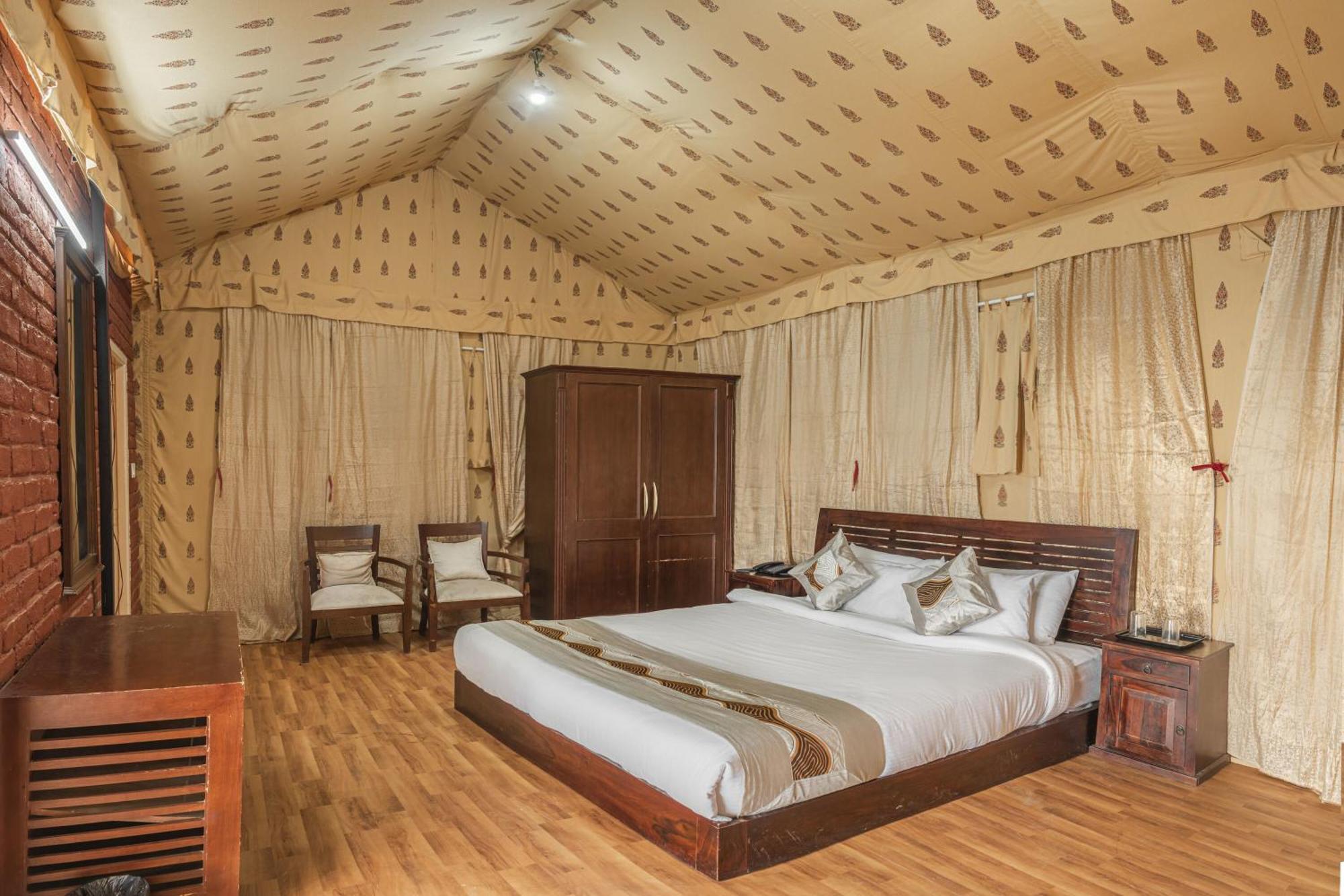 Tent,1724734096:JPEG