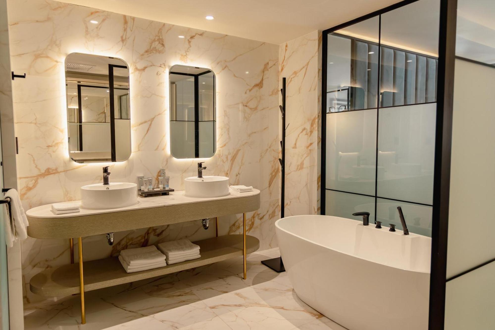 Platinum-suite