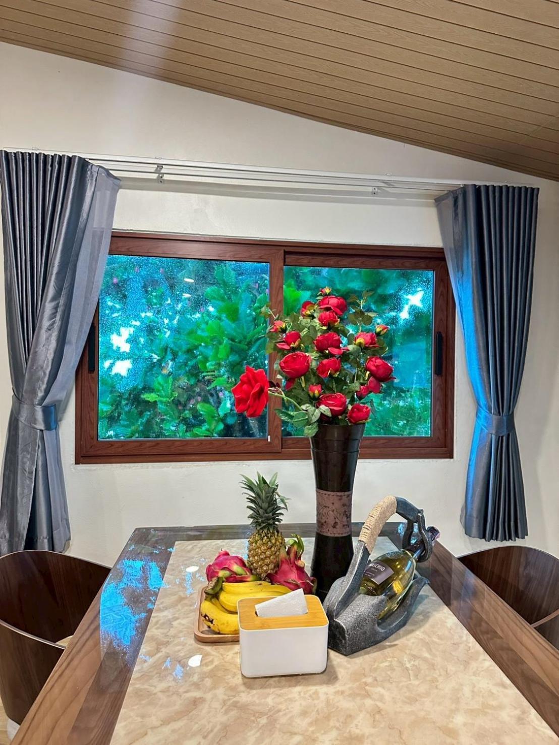 Villa - Beach Front