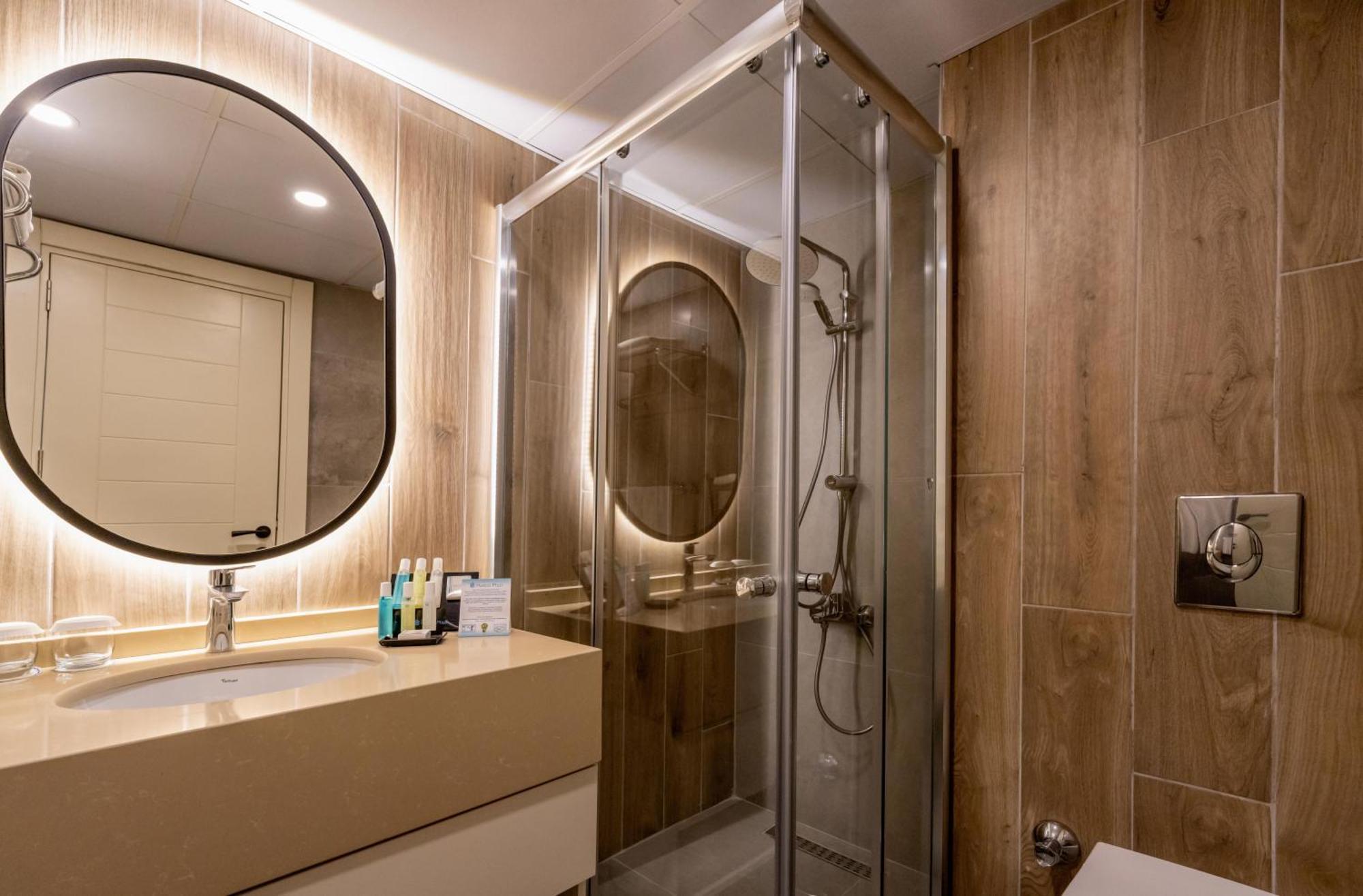 Duplex Quadruple Room