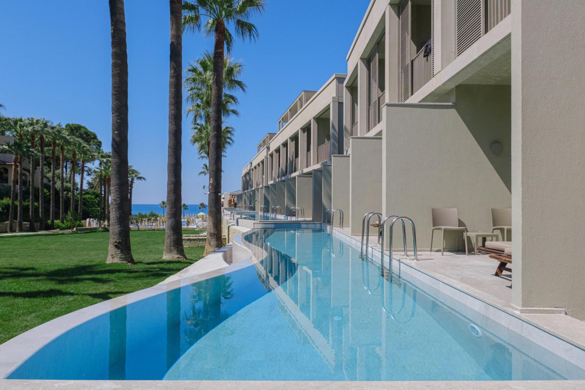 Double Room Pool View