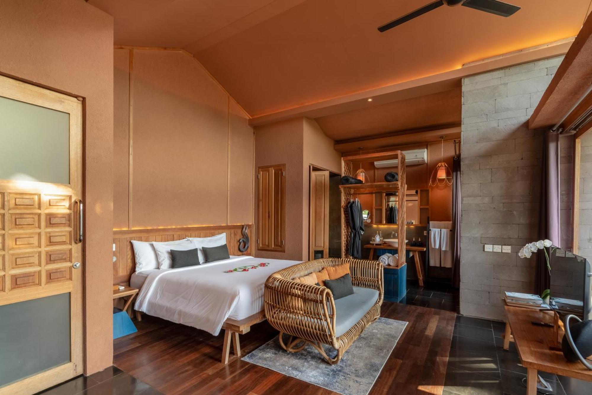 One-Bedroom Valley Pool Villa Benefit