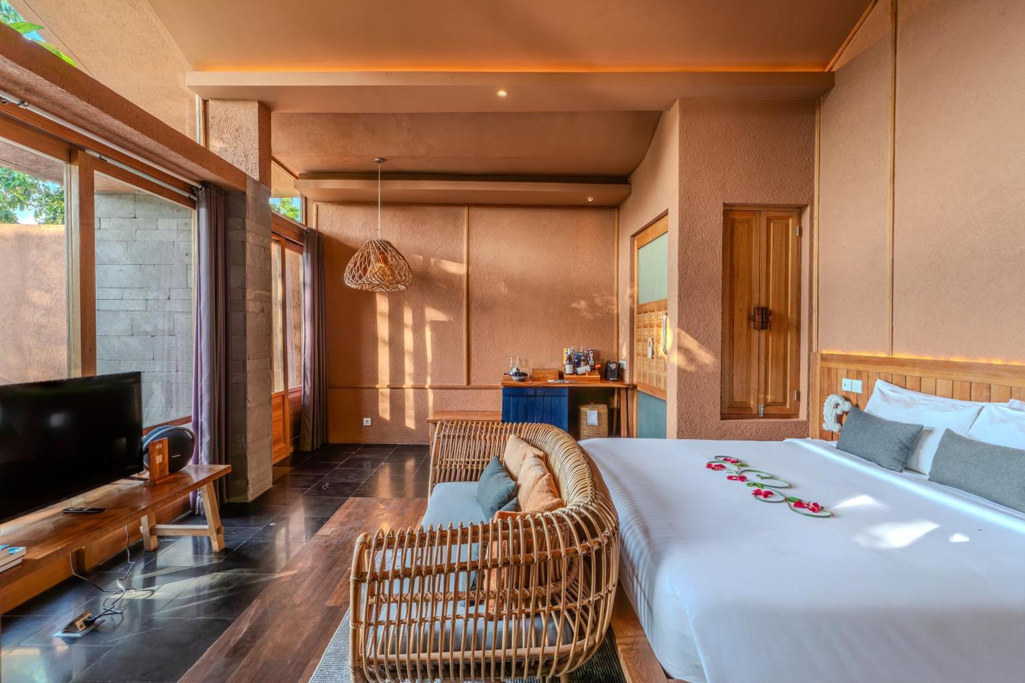 One-Bedroom Valley Pool Villa Benefit
