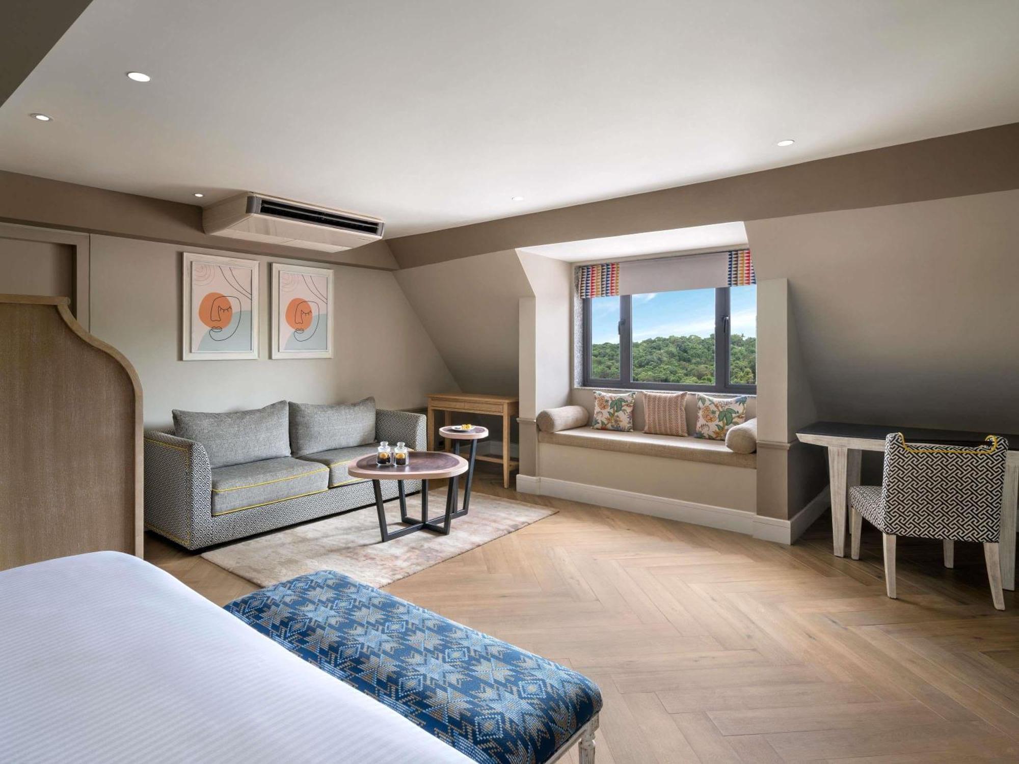 Executive King Room,1739998993:JPEG