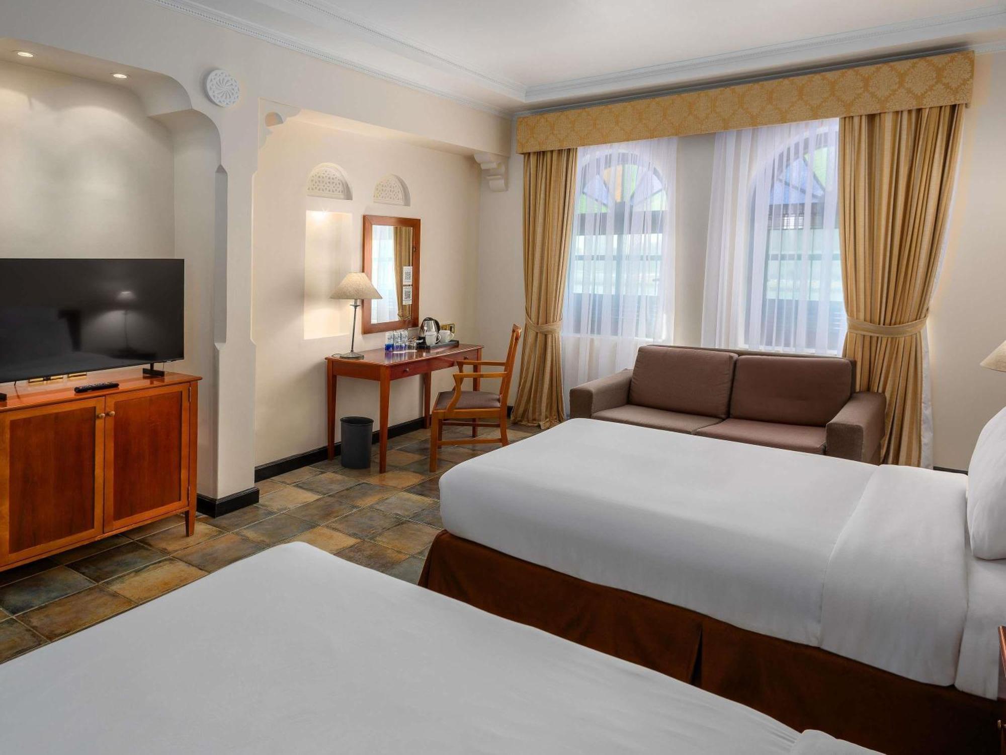 Superior Twin Room - Guaranteed 3pm Late Check Out and 20% Discount on F&B (applicable only on weekdays)