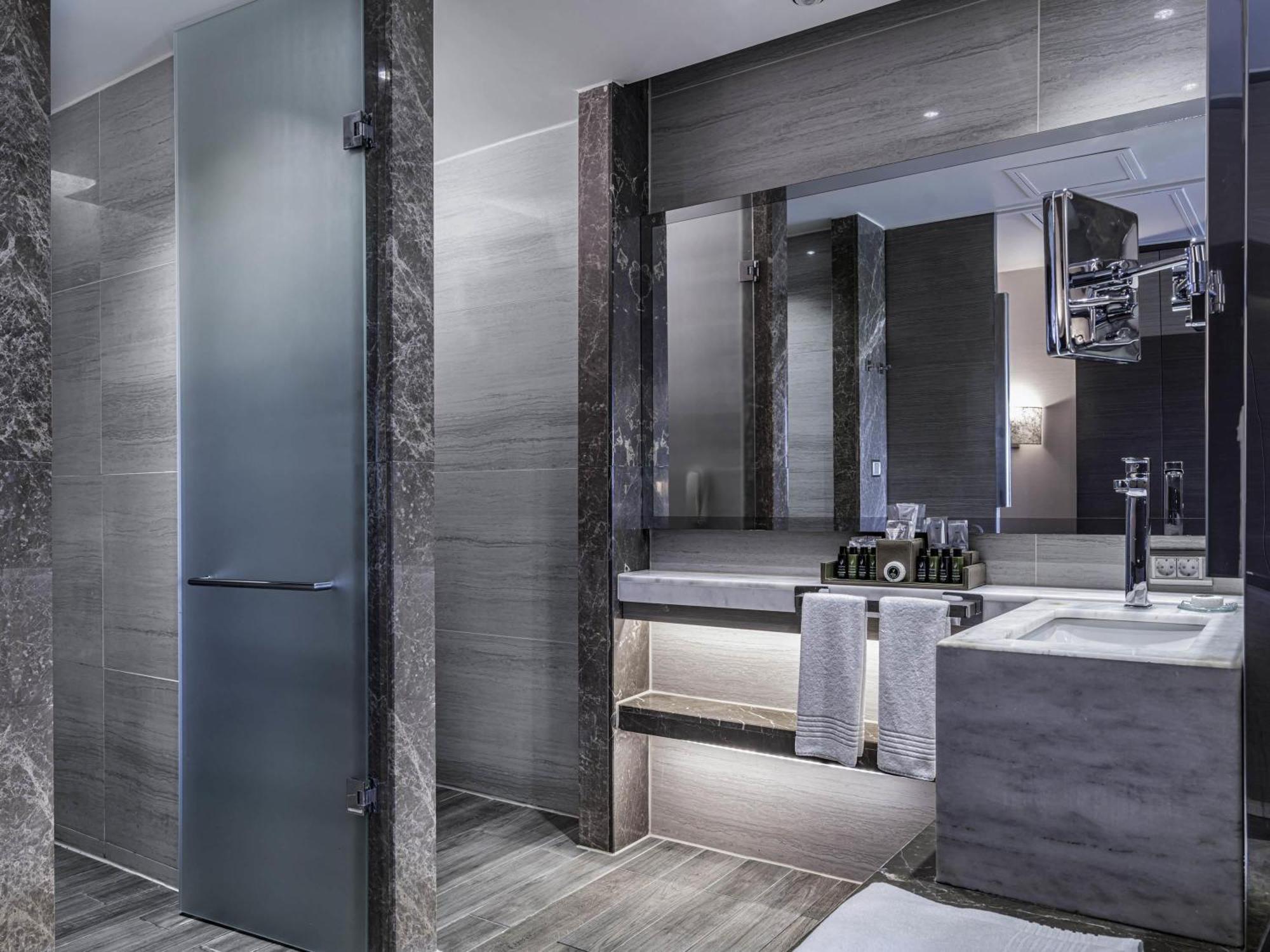 Deluxe Çift Kişilik Oda - Bahçe Manzaralı