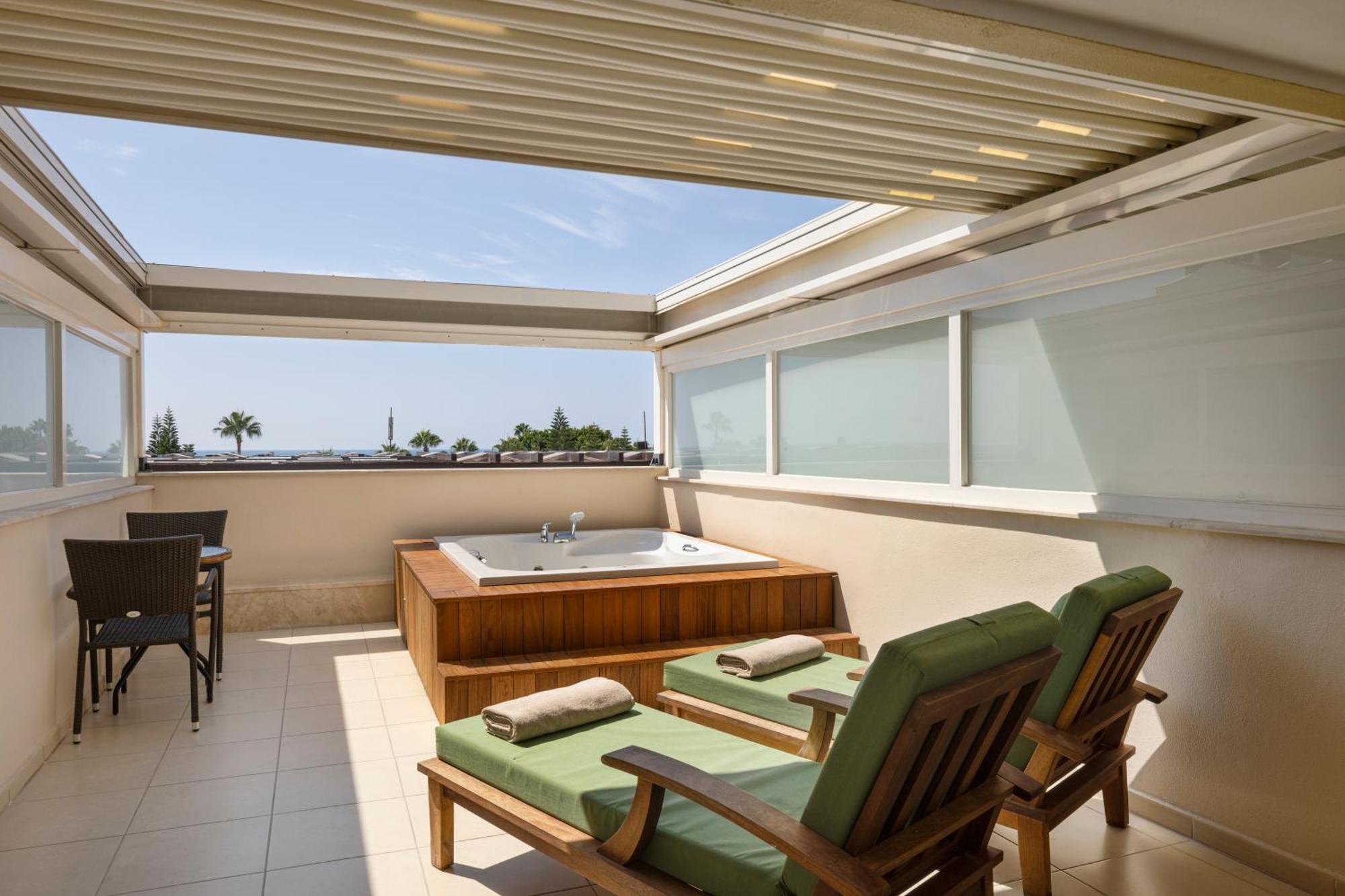 Family Room Terrace