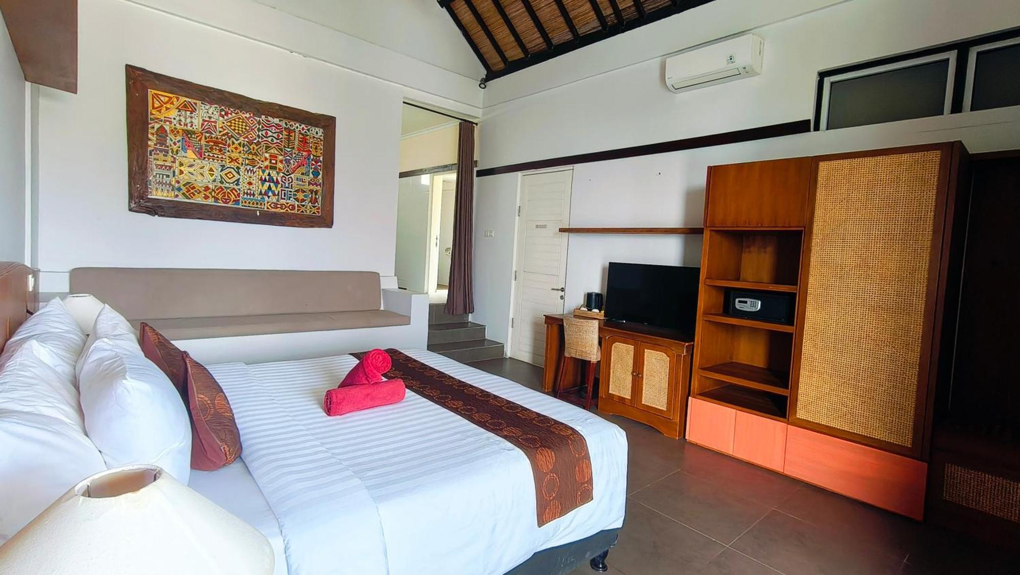 Deluxe Double Room with Balcony and Sea View