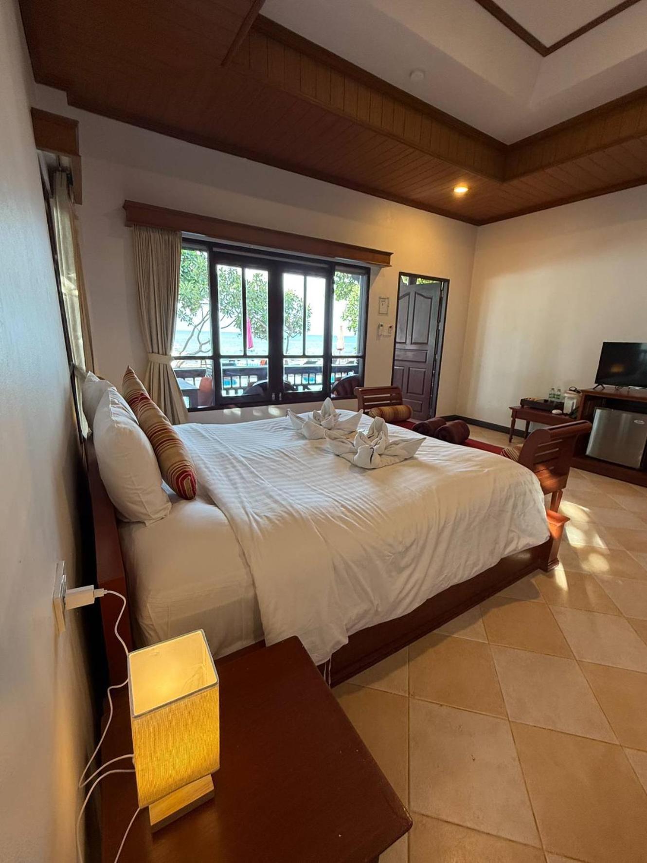 Bungalow with Sea View