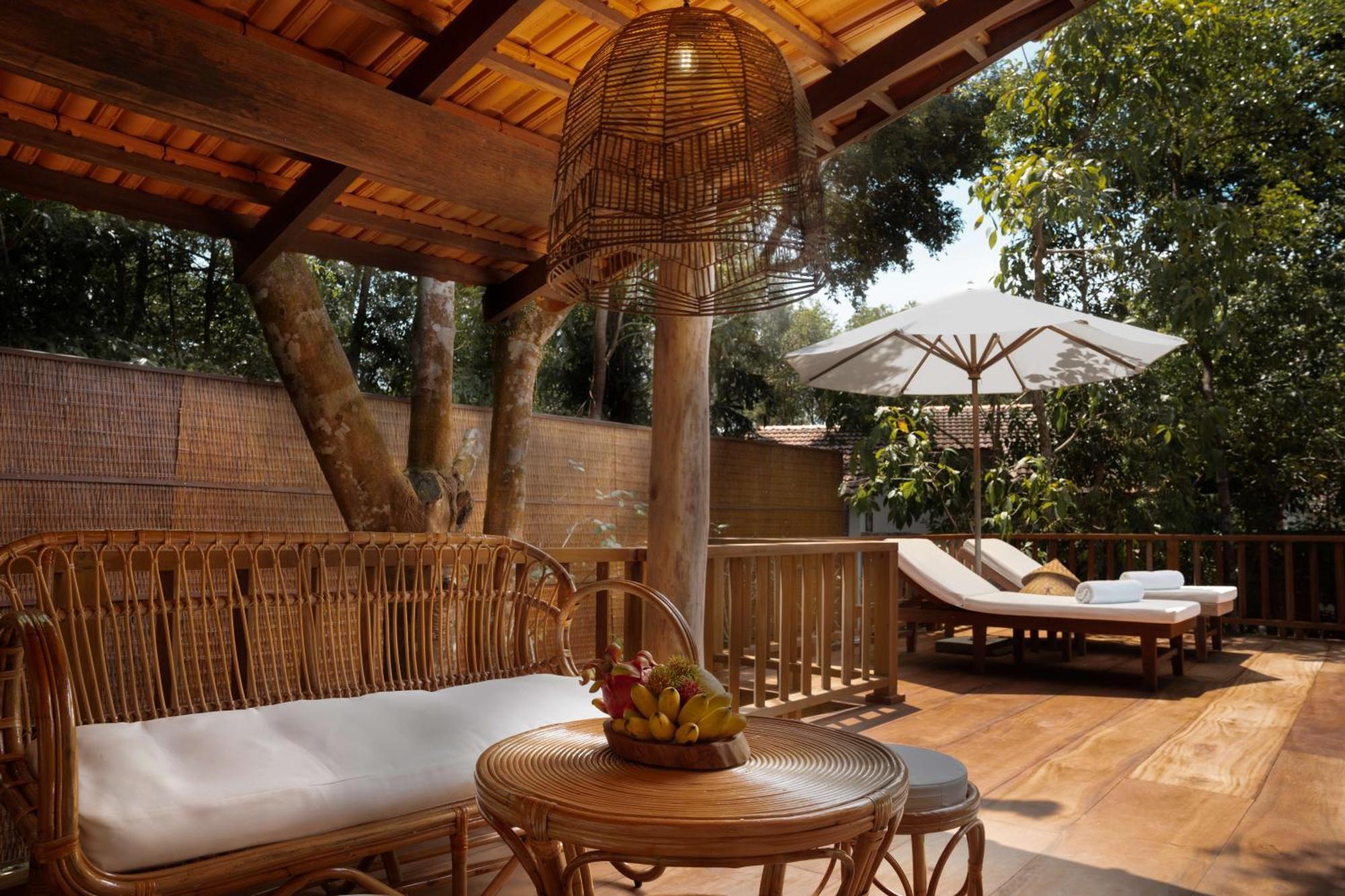 Garden Pool Residence