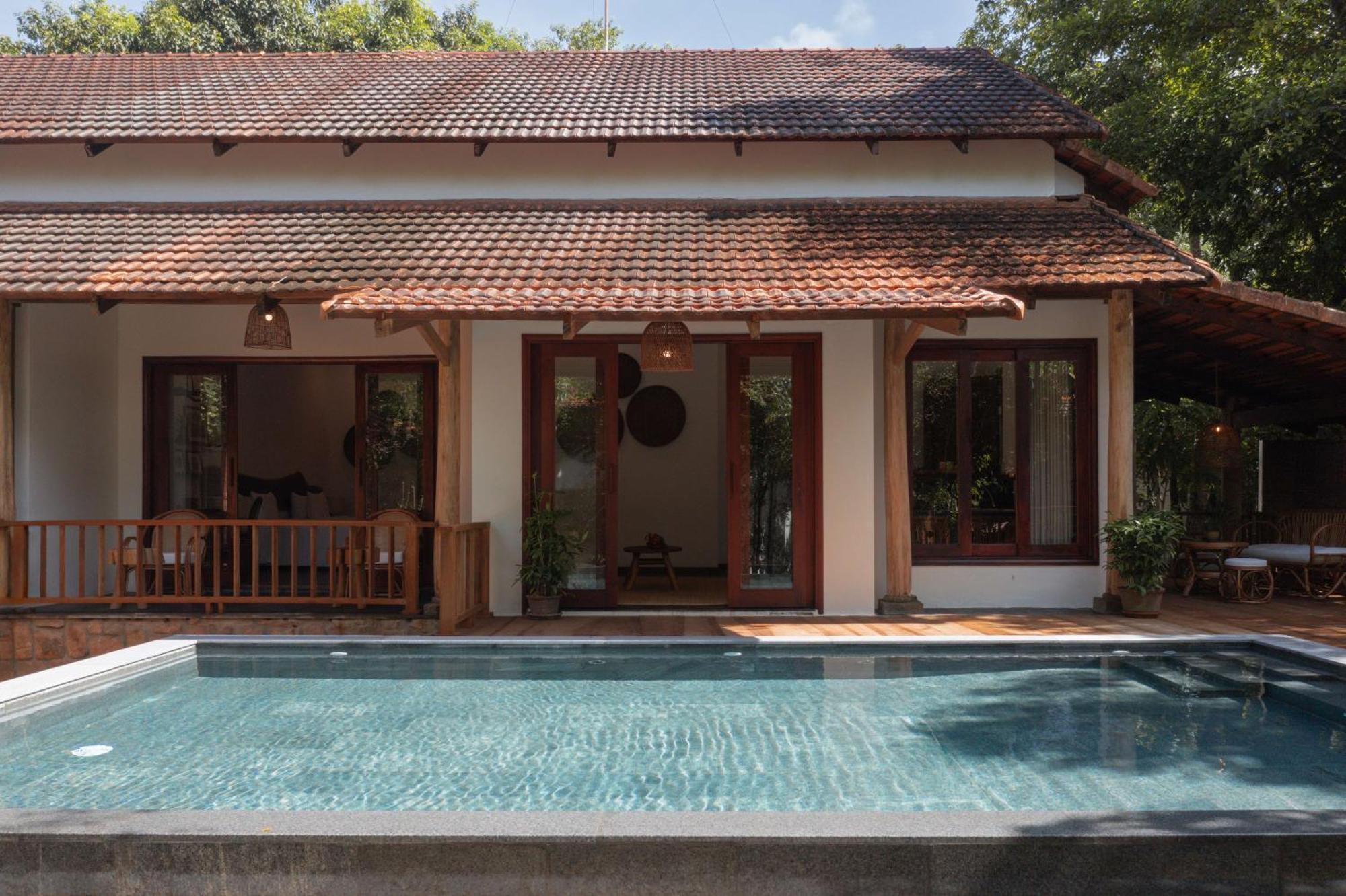 Garden Pool Residence