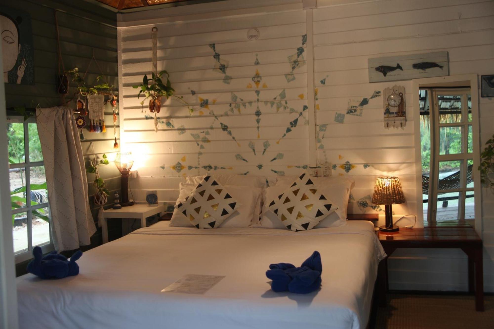 Double Room with Lake View,1743887922:JPEG