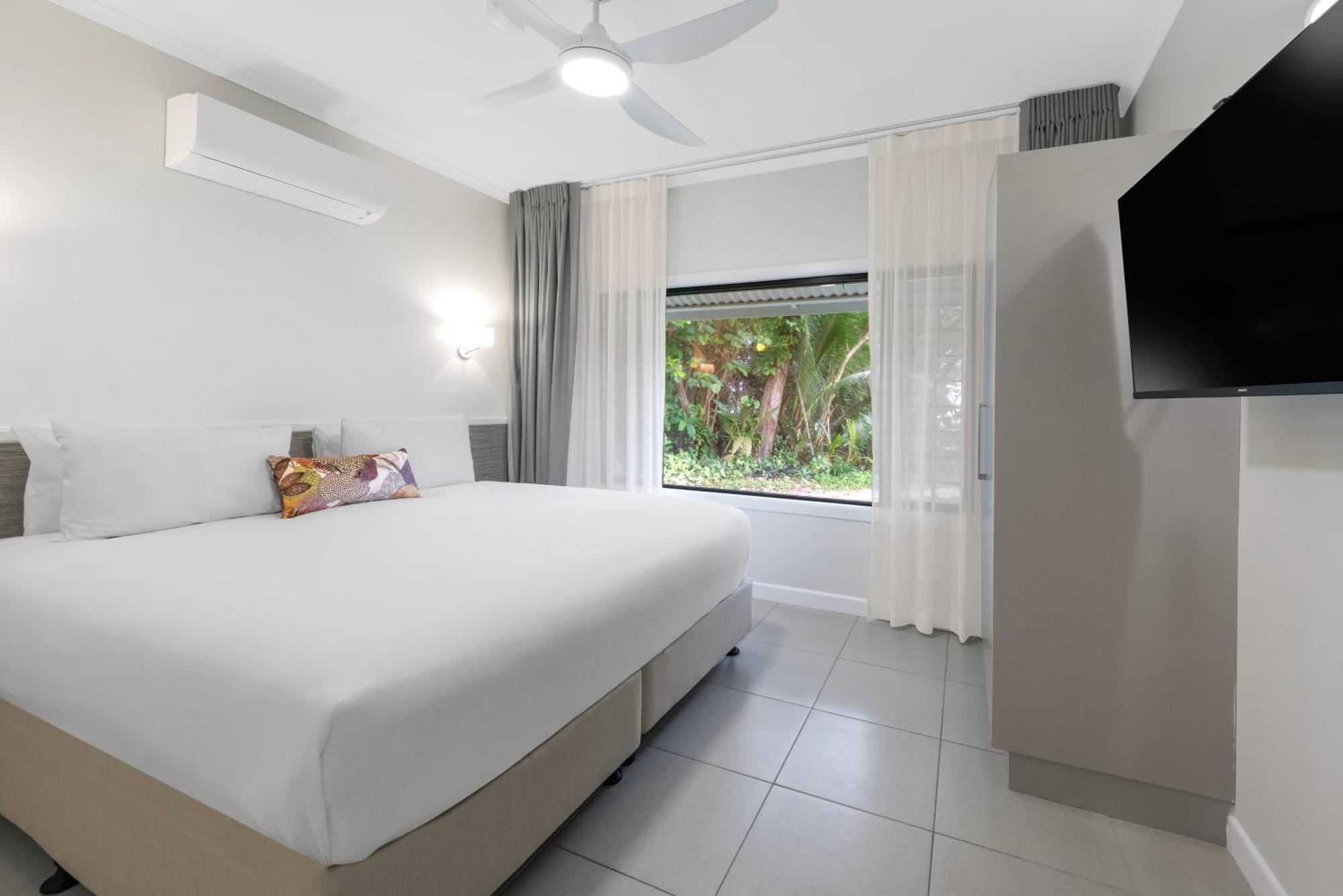 Two-Bedroom Apartment - Beachfront
