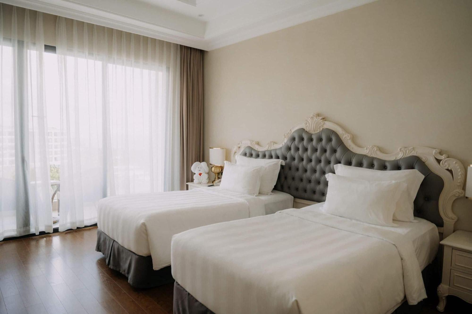 Deluxe Twin Room with Ocean View