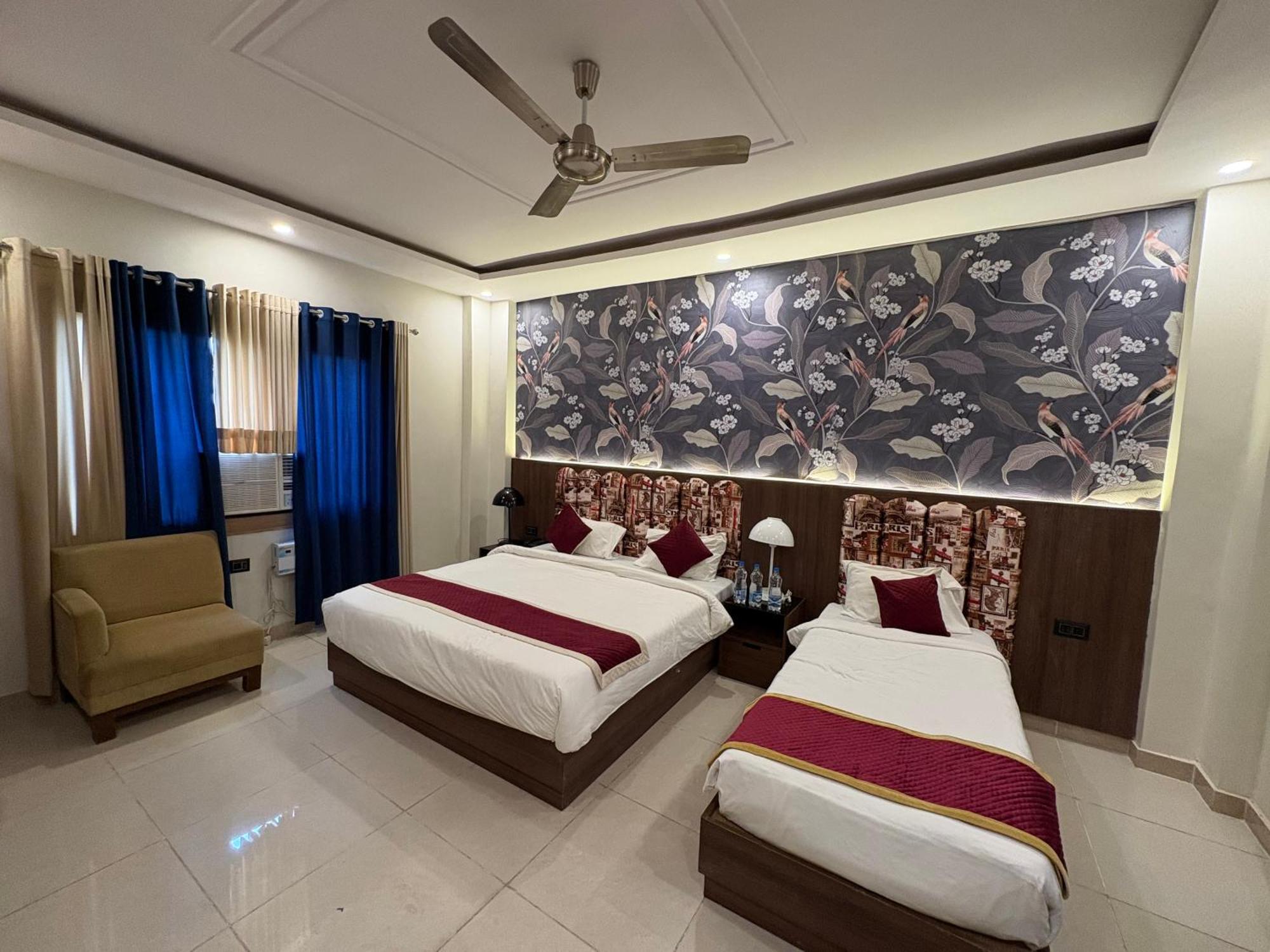Superior Triple Room