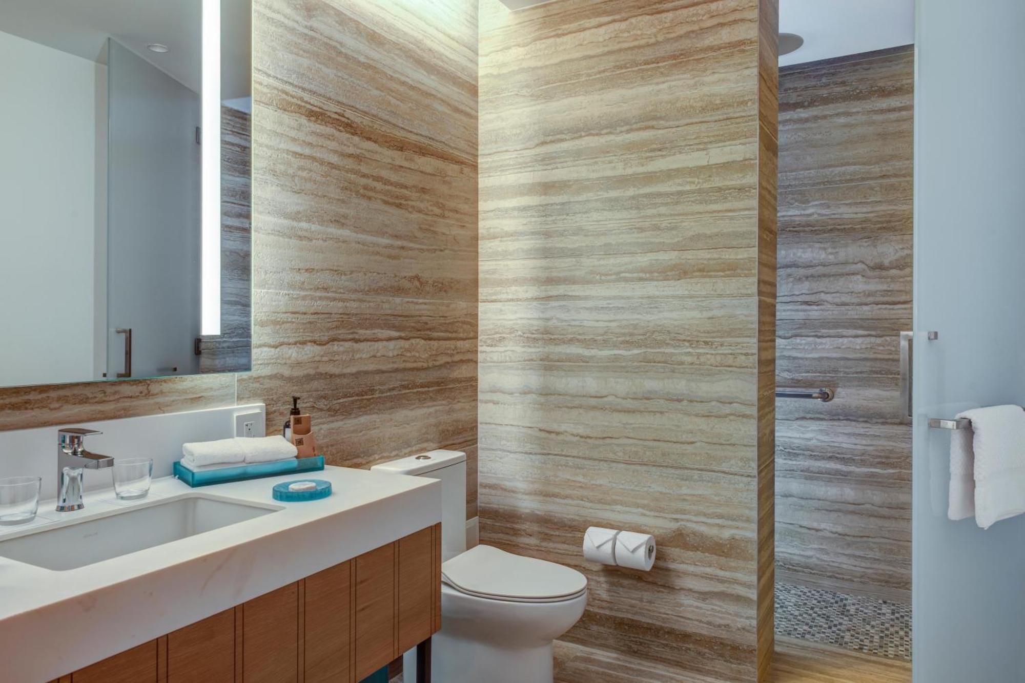 Enclave King Room Nature View