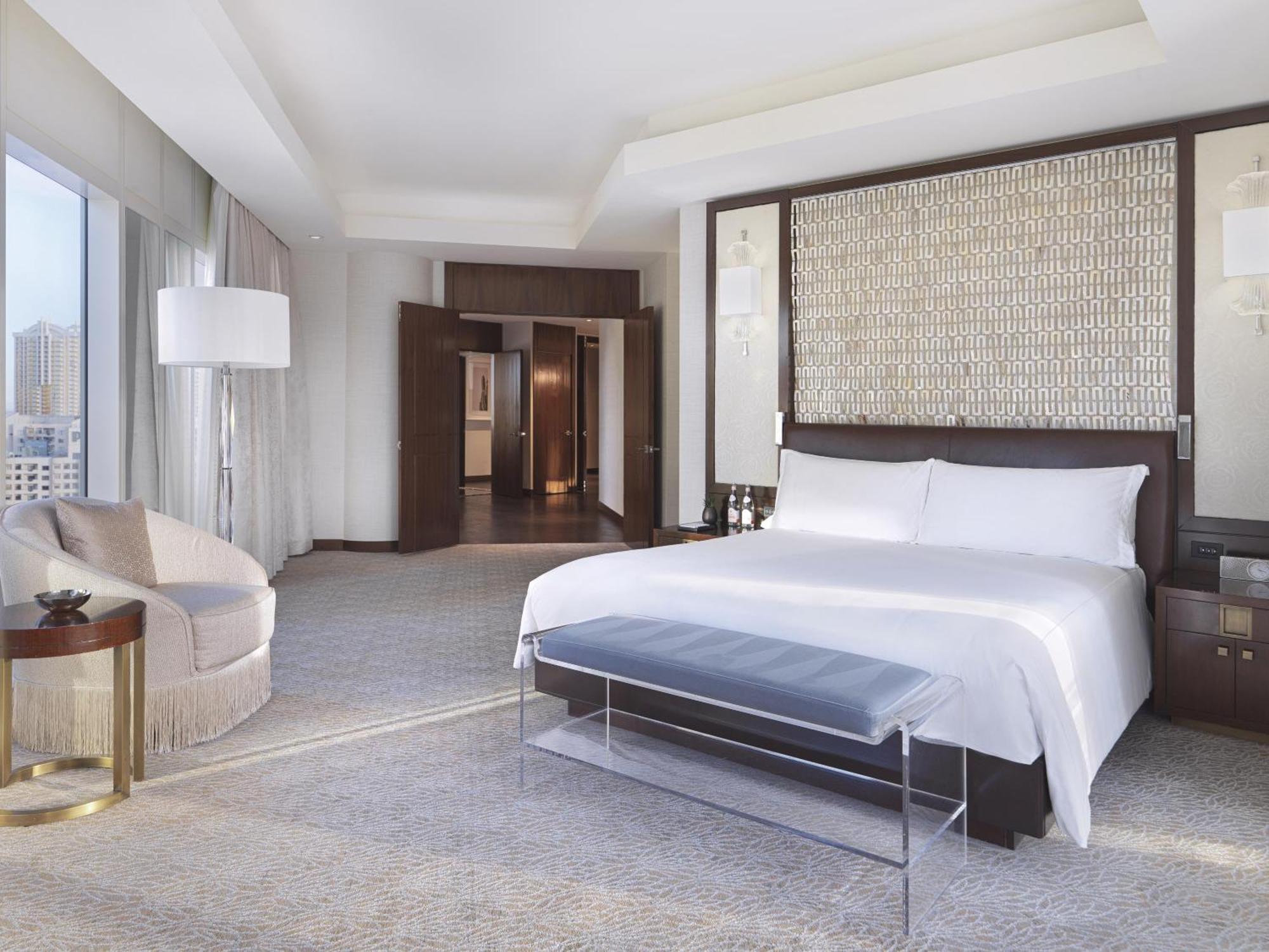 Penthouse King Suite Panorama View